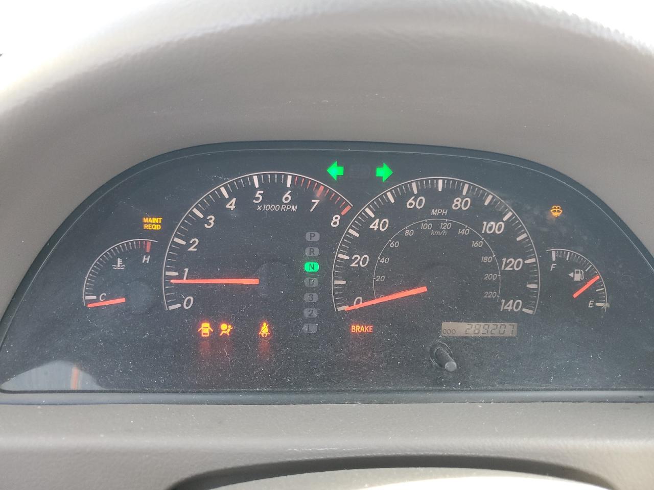 2005 Toyota Camry - Image 9