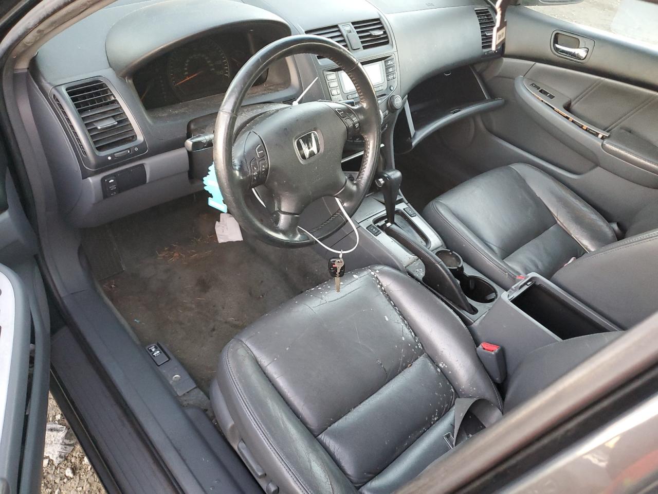 2005 Honda Accord - Image 8