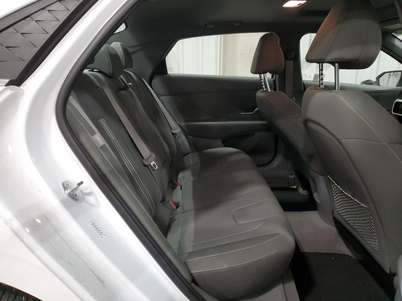 2024 Hyundai Elantra - Image 10