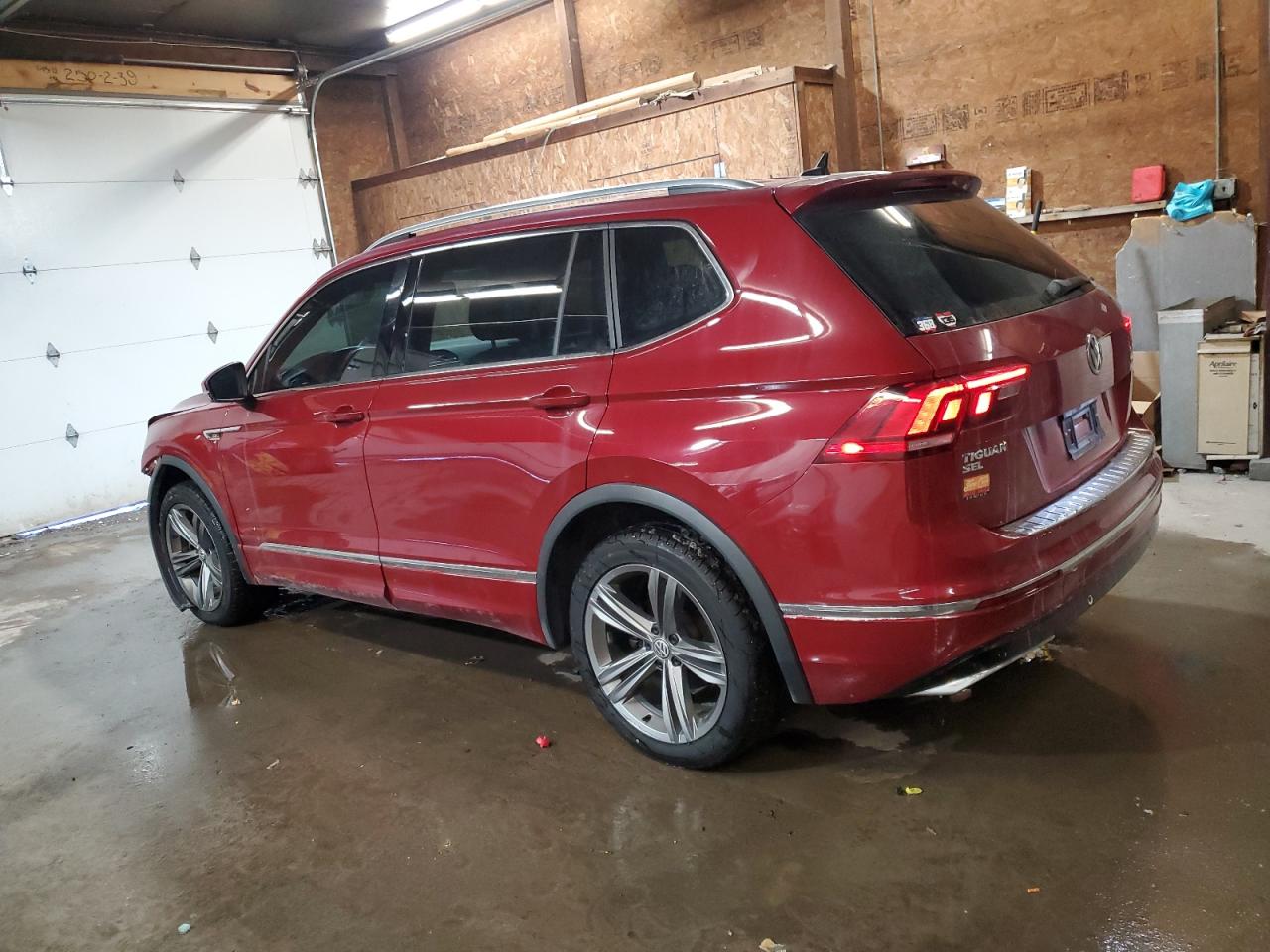 2019 Volkswagen Tiguan - Image 2