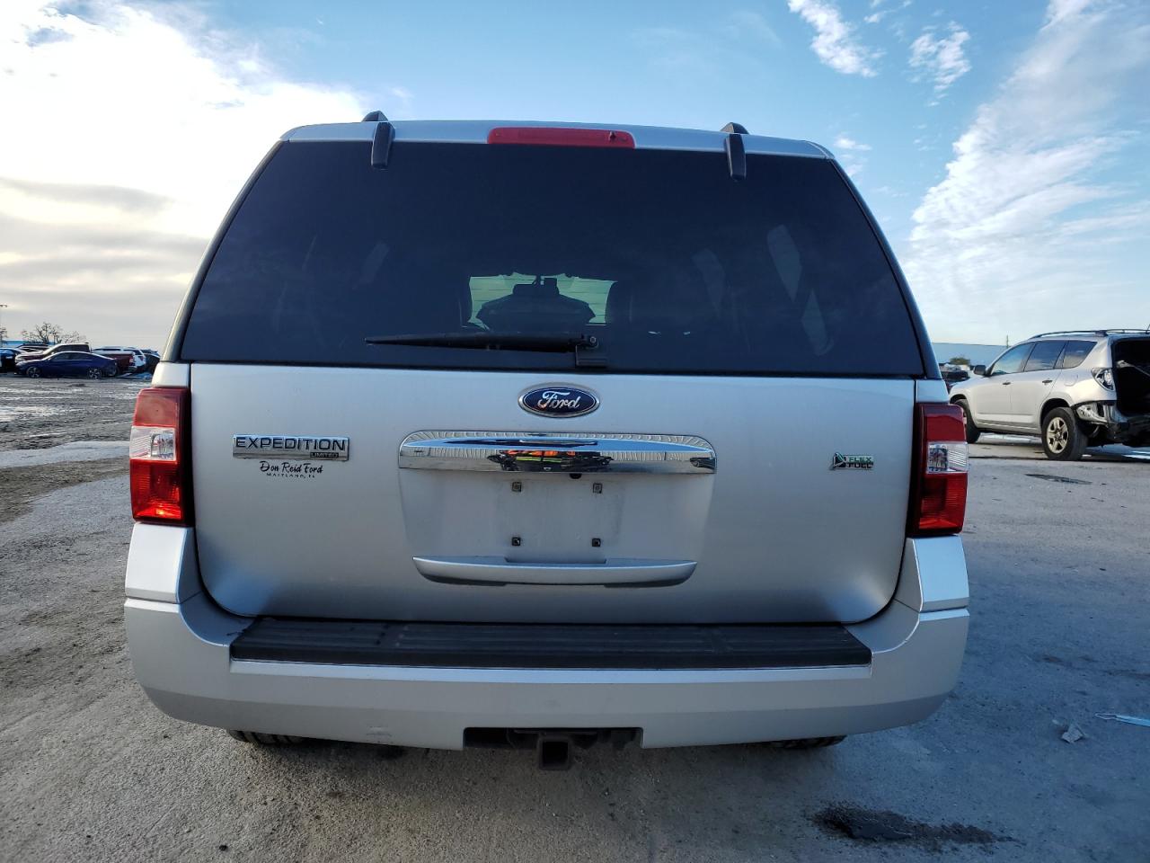 2010 Ford Expedition - Image 6