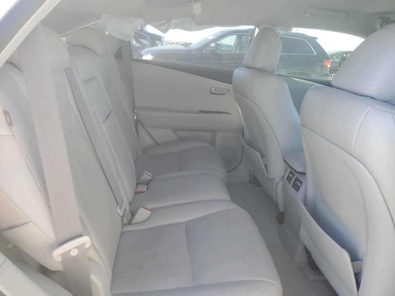 2010 Lexus RX - Image 11