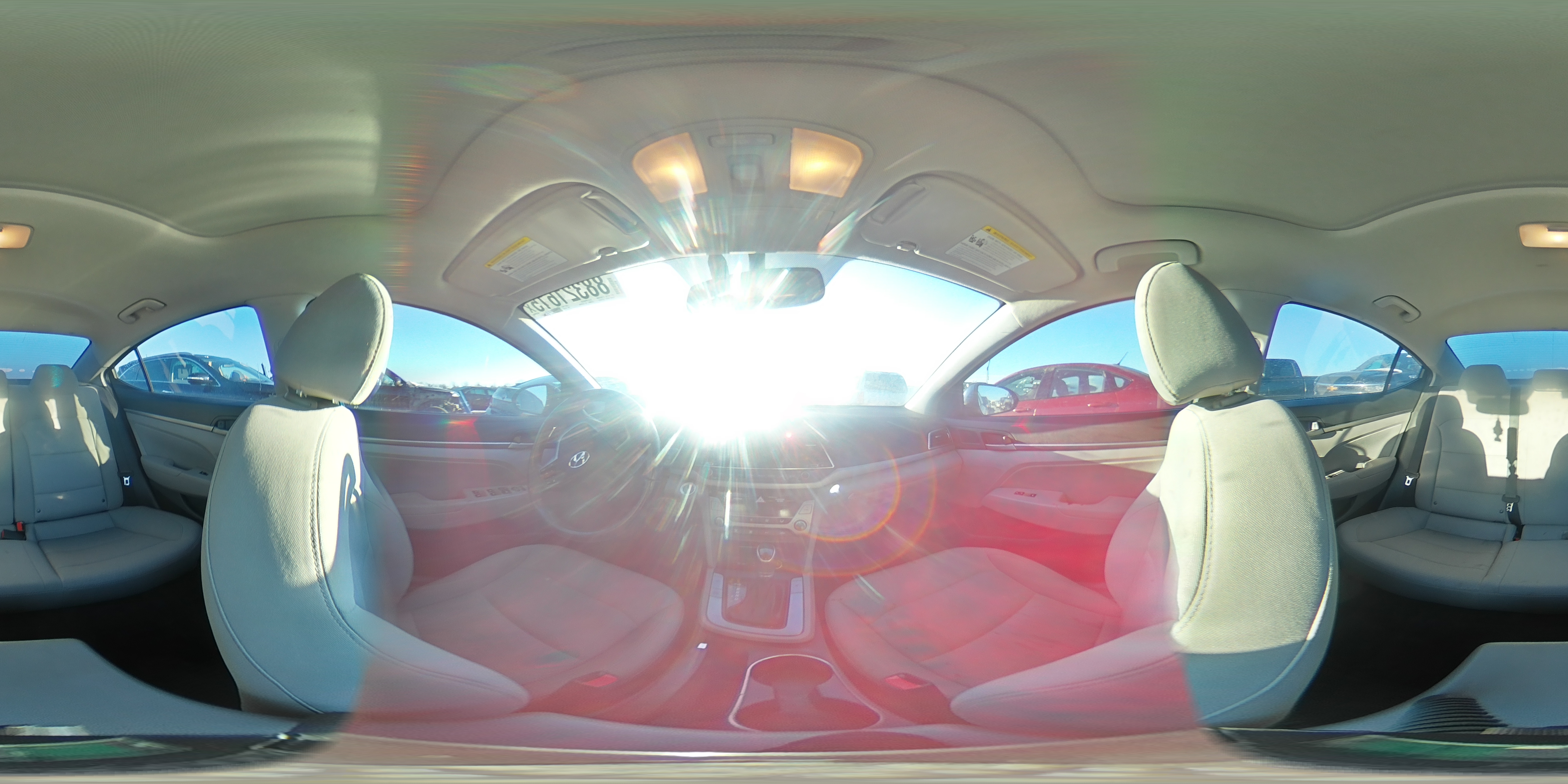 2018 Hyundai Elantra - Image 14