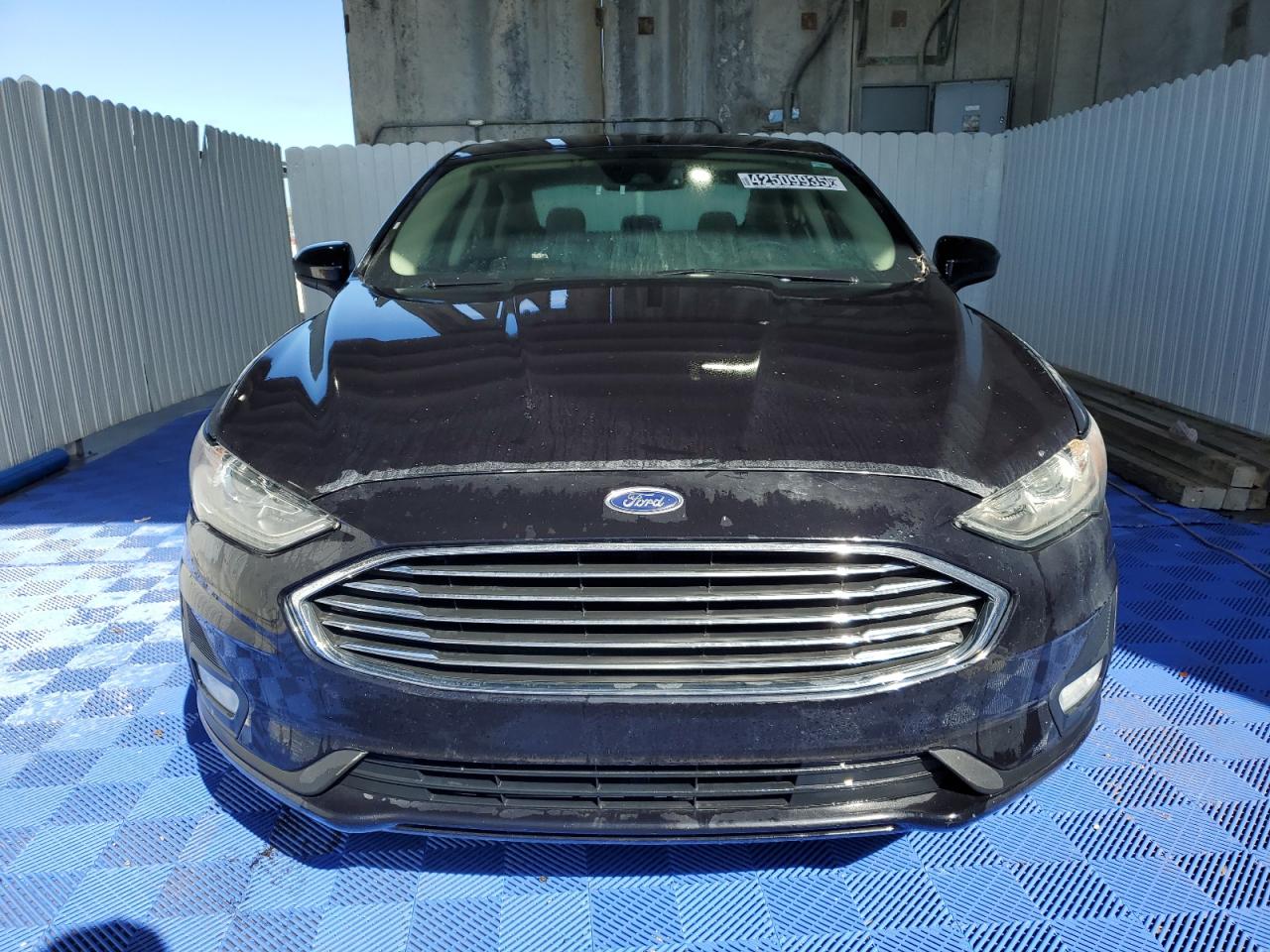 2020 Ford Fusion - Image 5