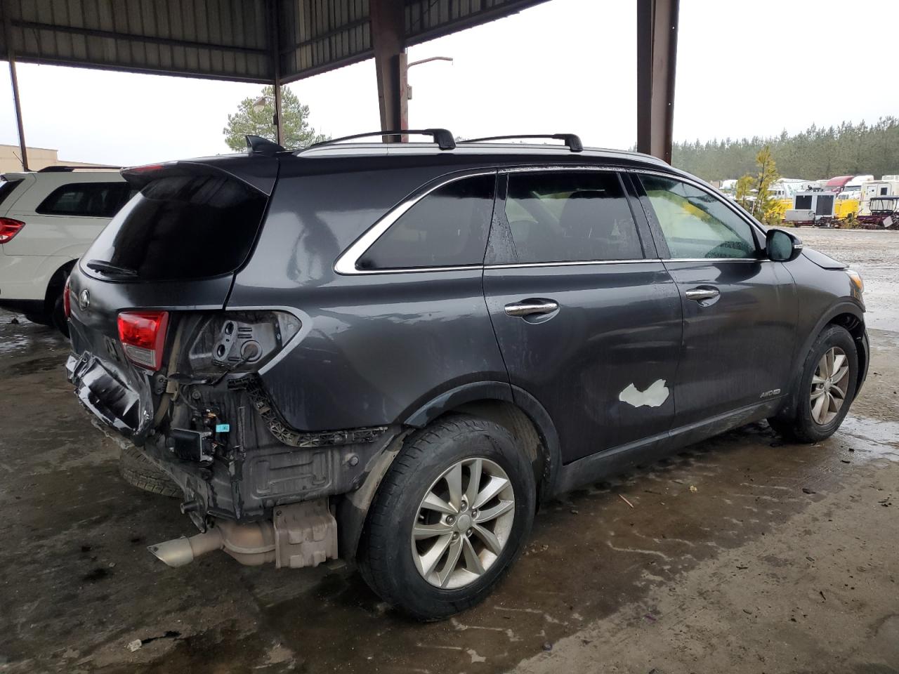 2017 Kia Sorento - Image 3