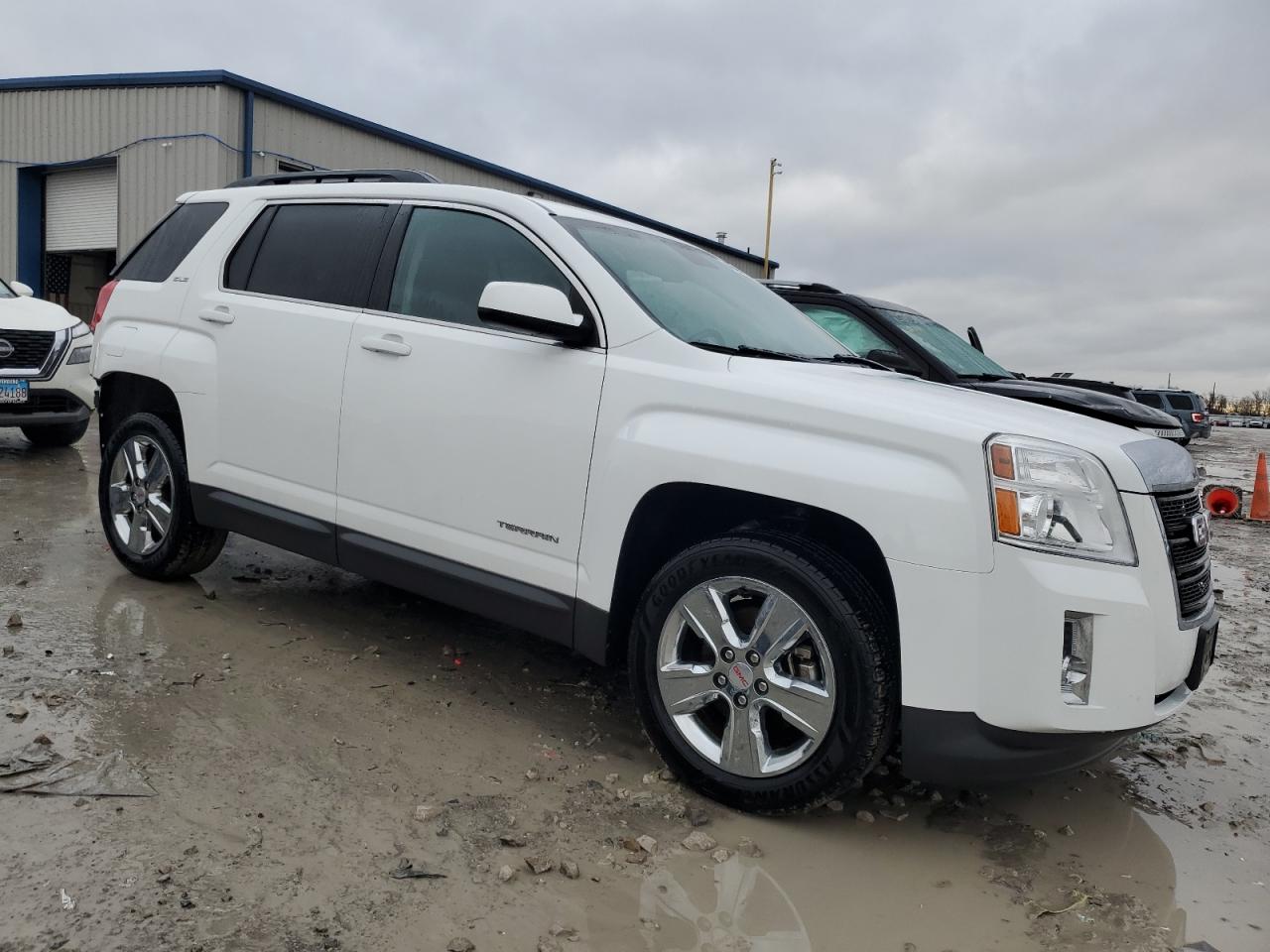 2015 GMC Terrain - Image 4