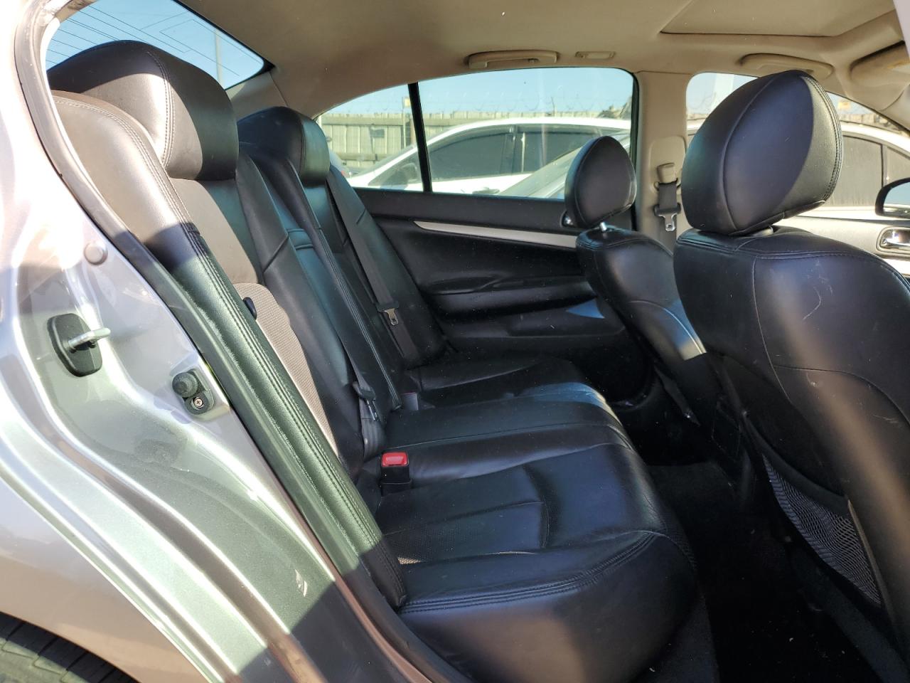 2007 Infiniti G - Image 10