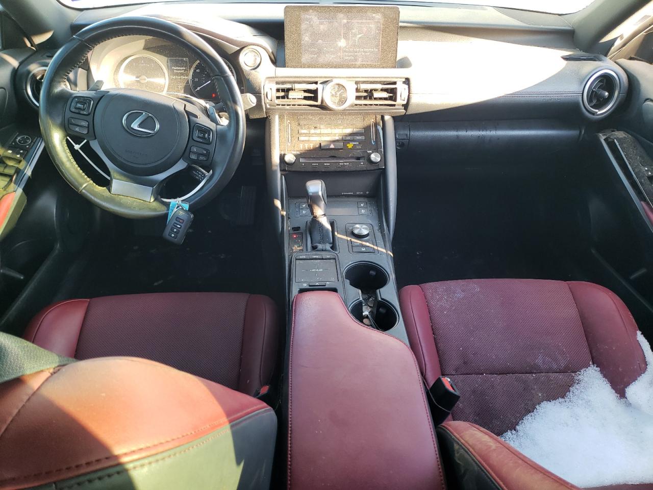 2021 Lexus IS - Image 8