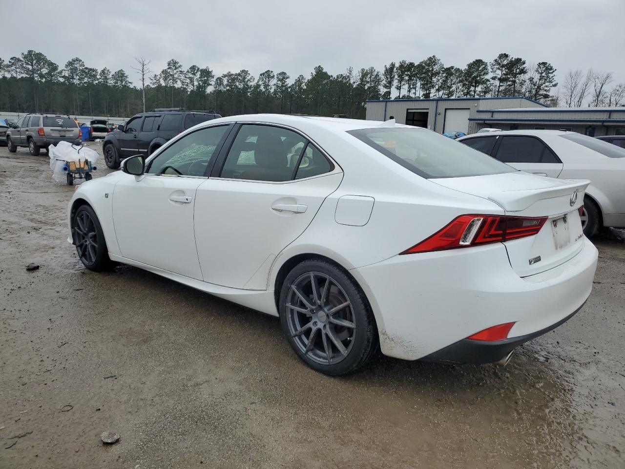 2016 Lexus IS - Image 2