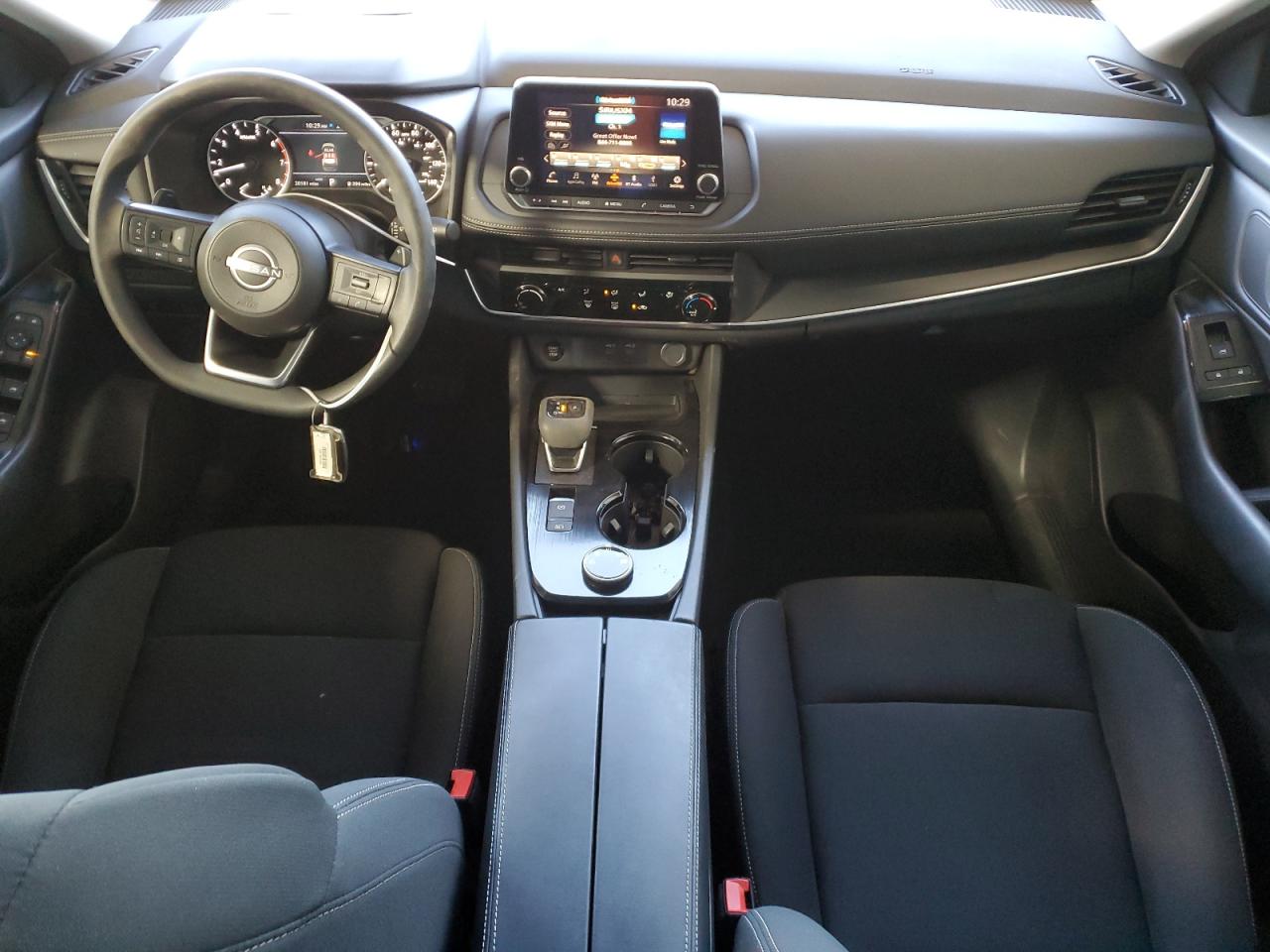 2024 Nissan Rogue - Image 8