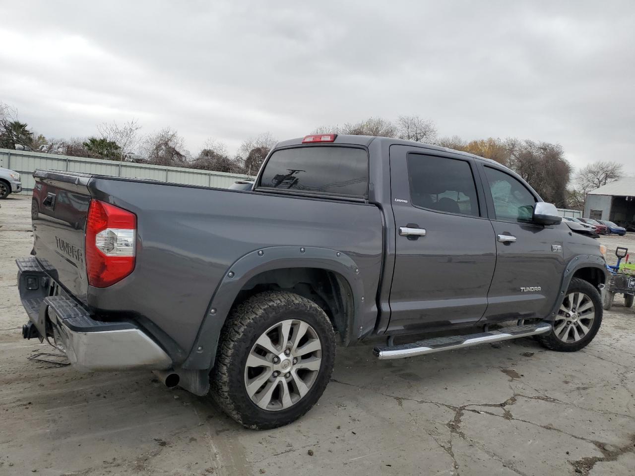 2017 Toyota Tundra - Image 3