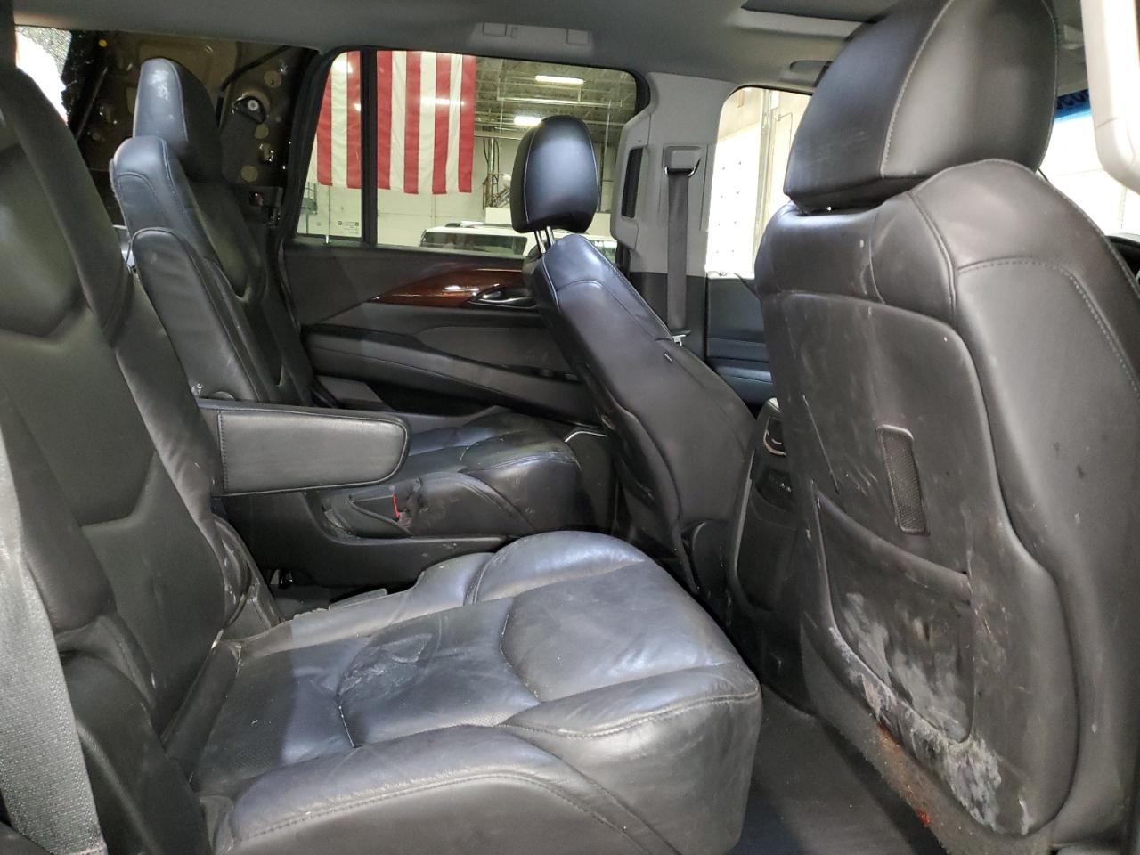 2019 Cadillac Escalade - Image 11