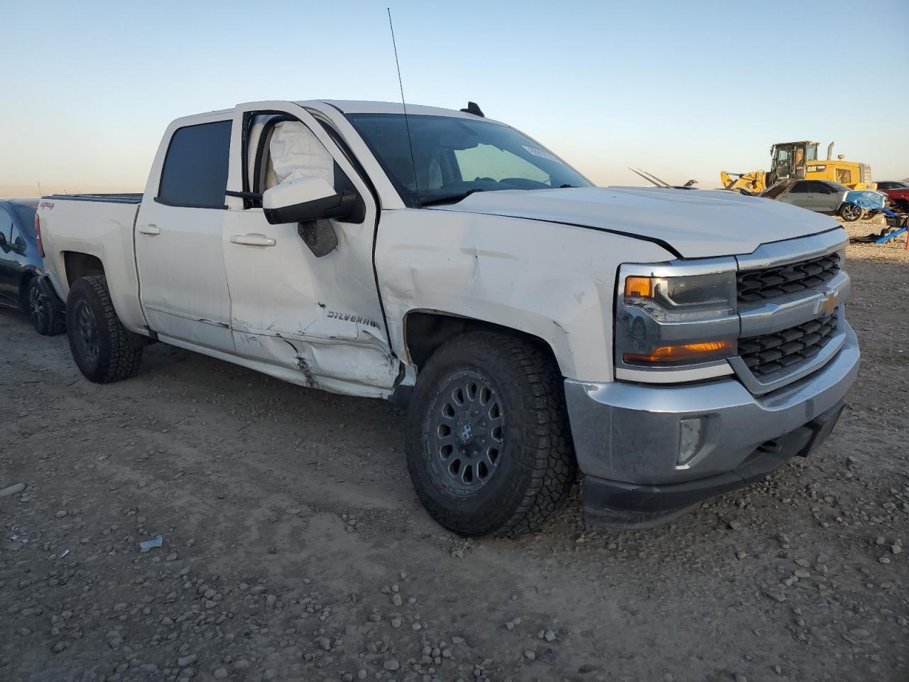 2017 Chevrolet Silverado - Image 4