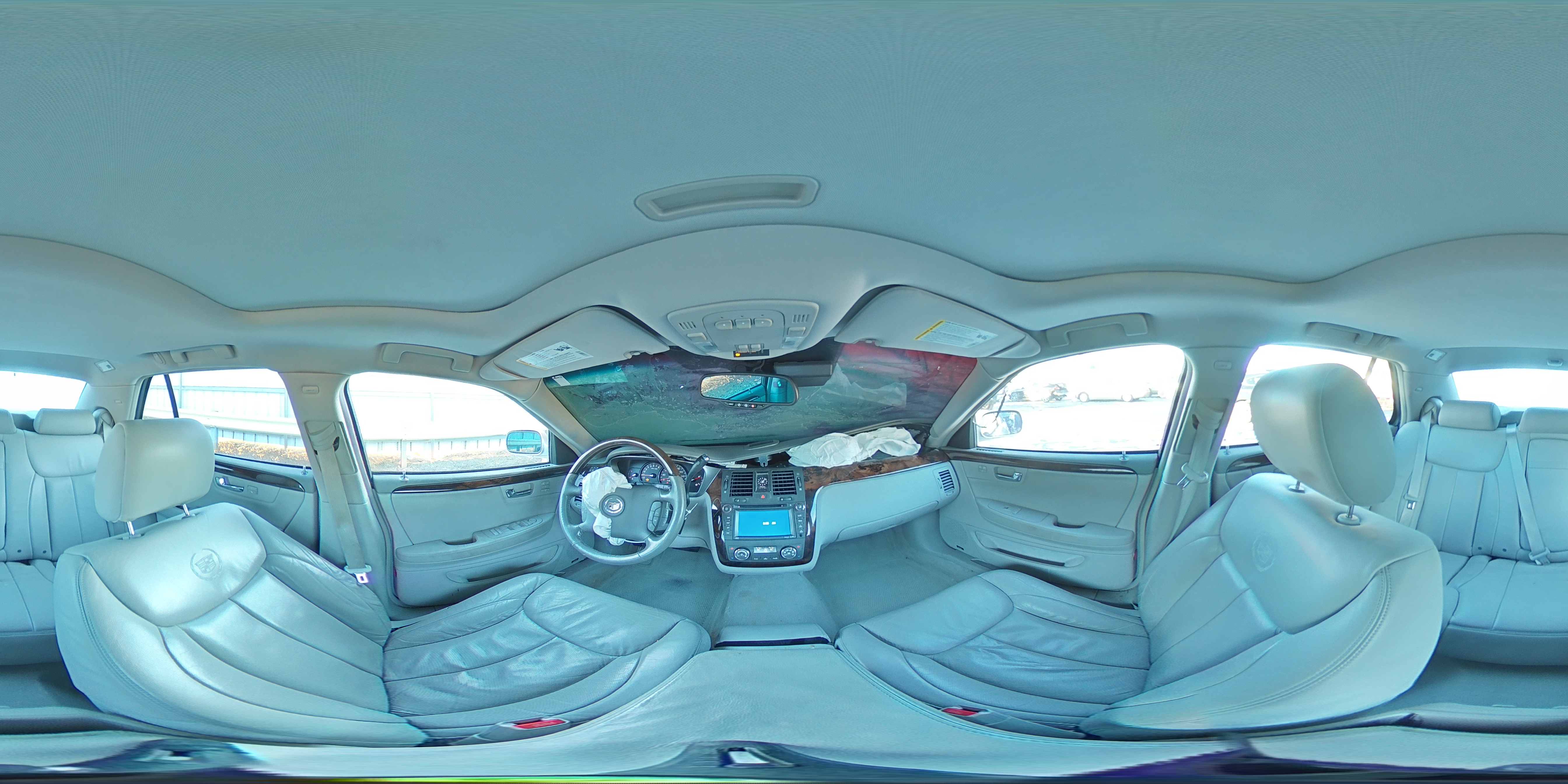 2011 Cadillac DTS - Image 13