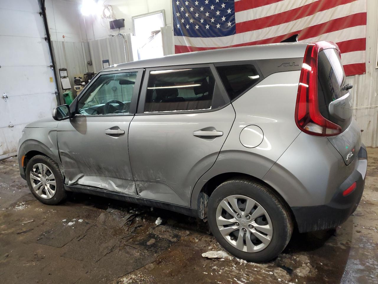 2022 Kia Soul - Image 2