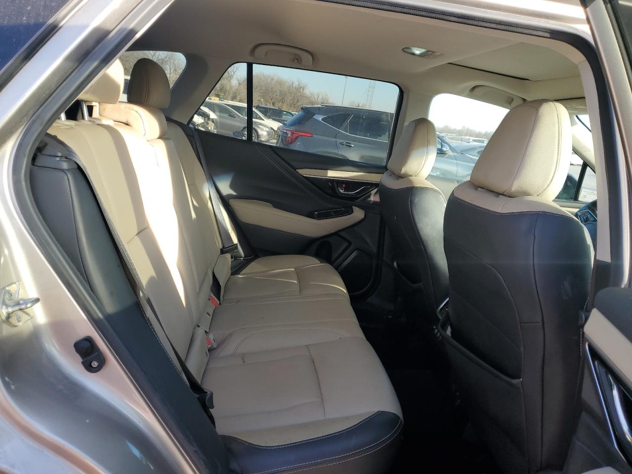 2020 Subaru Outback - Image 11