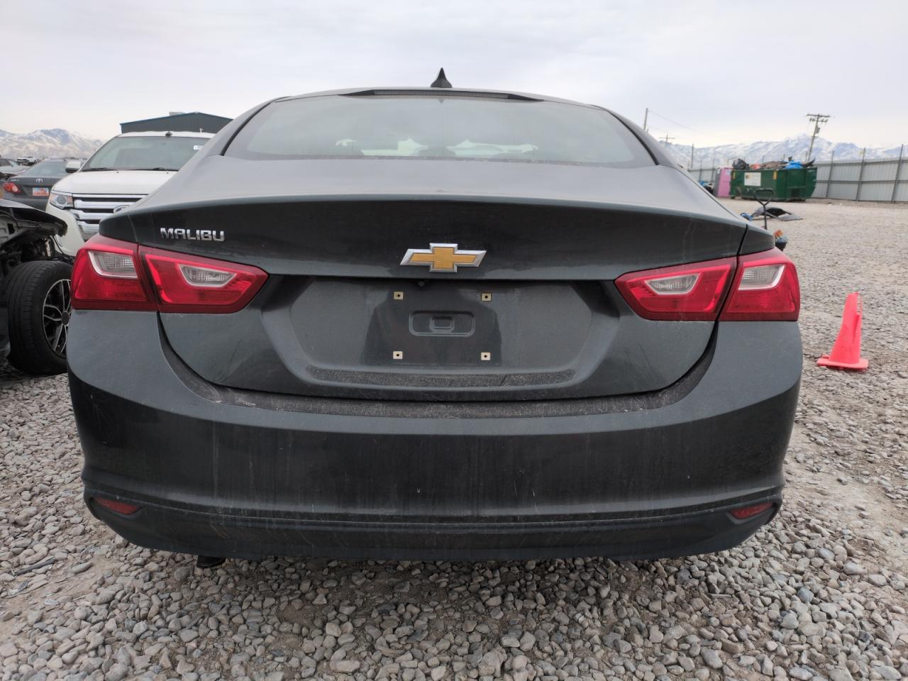 2017 Chevrolet Malibu - Image 6