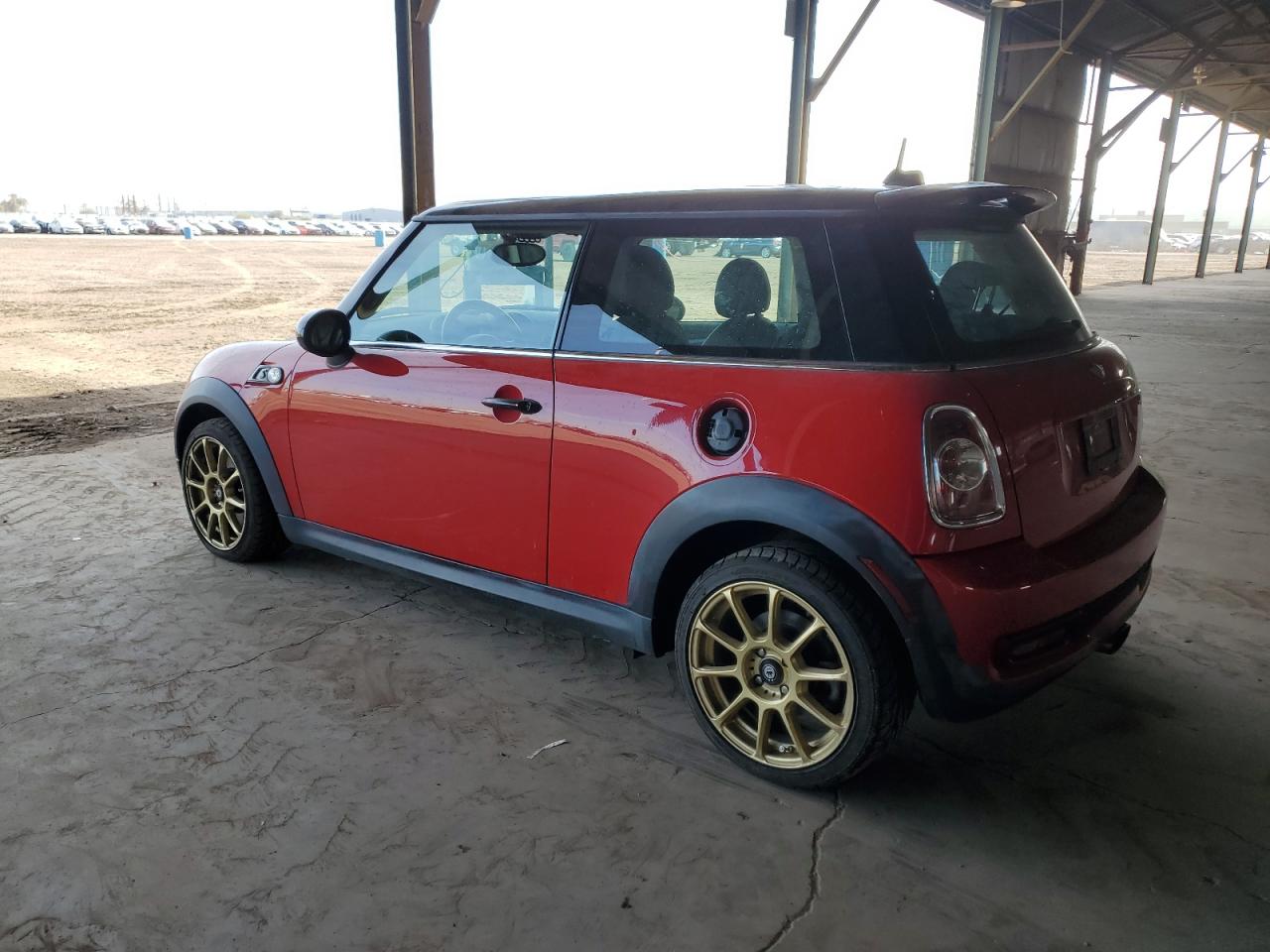 2011 MINI Cooper - Image 2