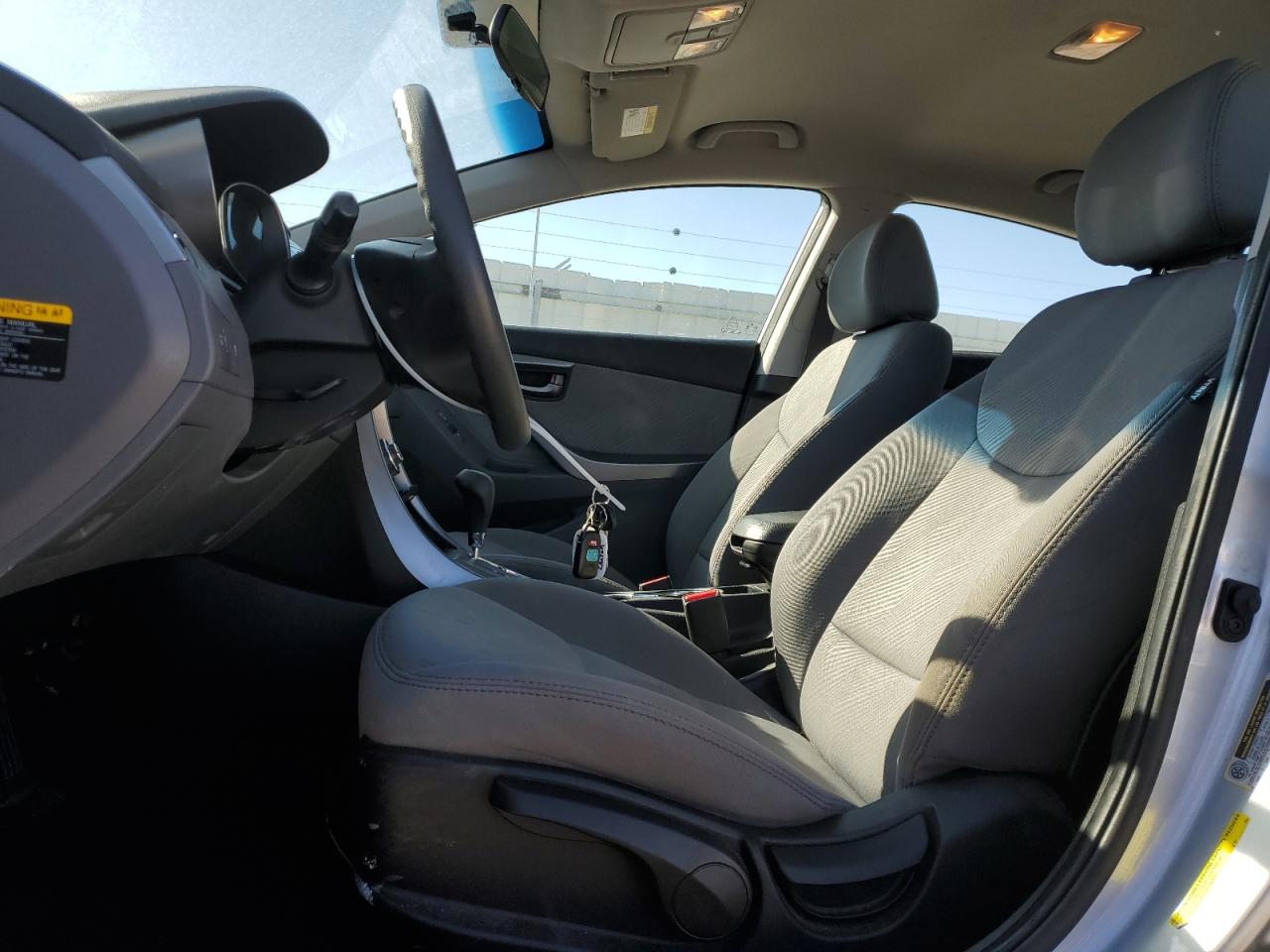 2013 Hyundai Elantra - Image 7