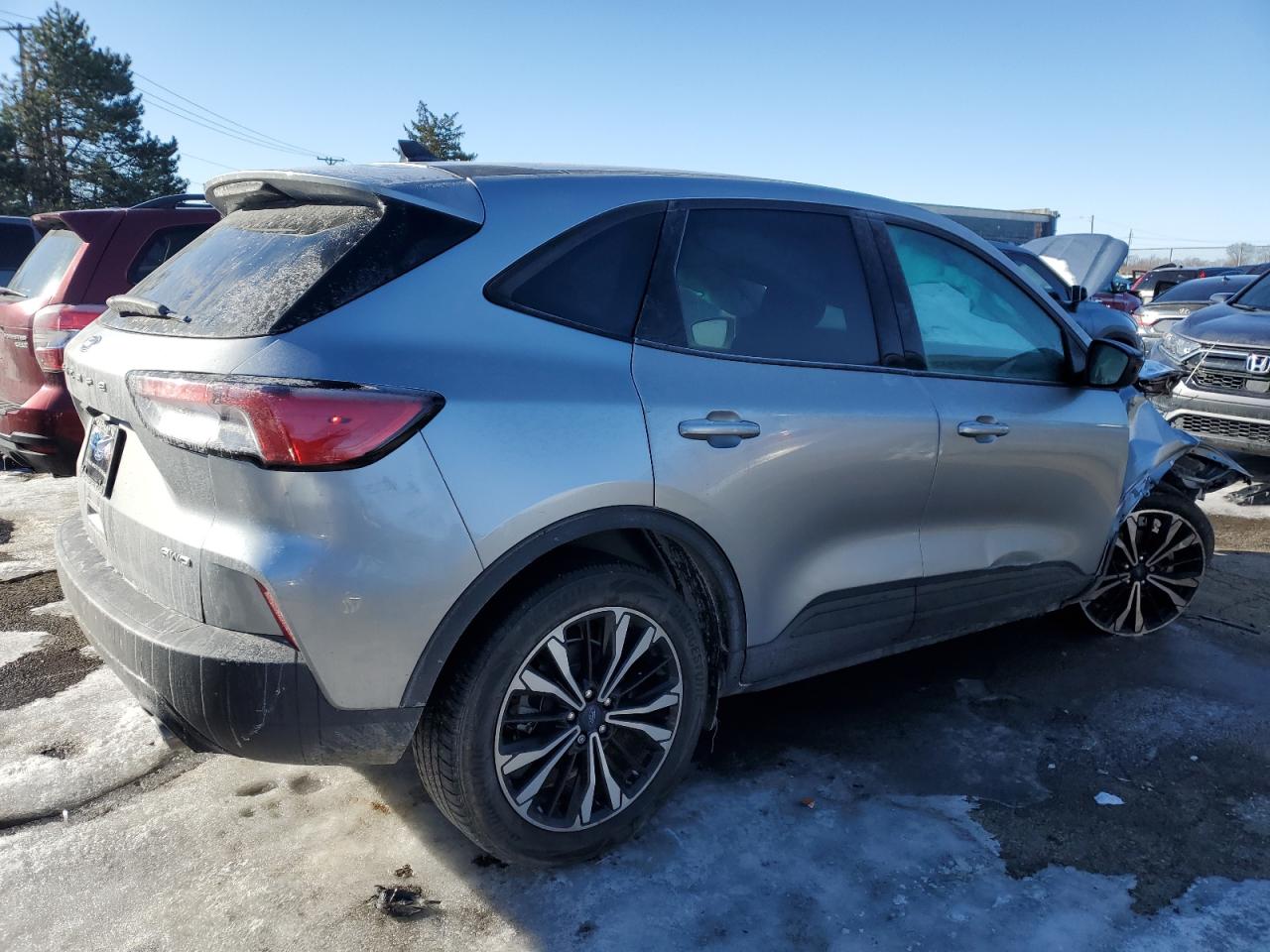 2022 Ford Escape - Image 3