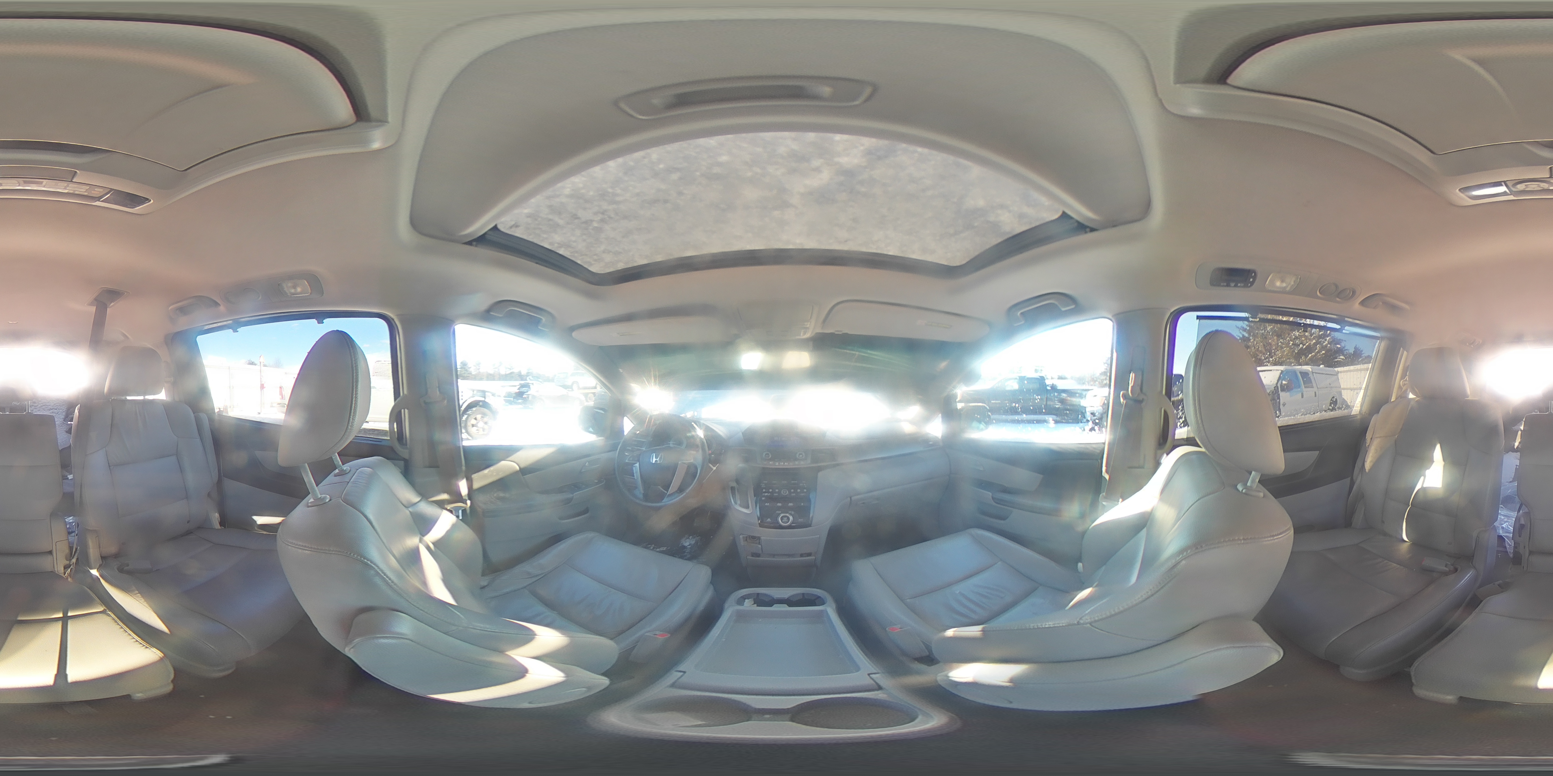 2011 Honda Odyssey - Image 13