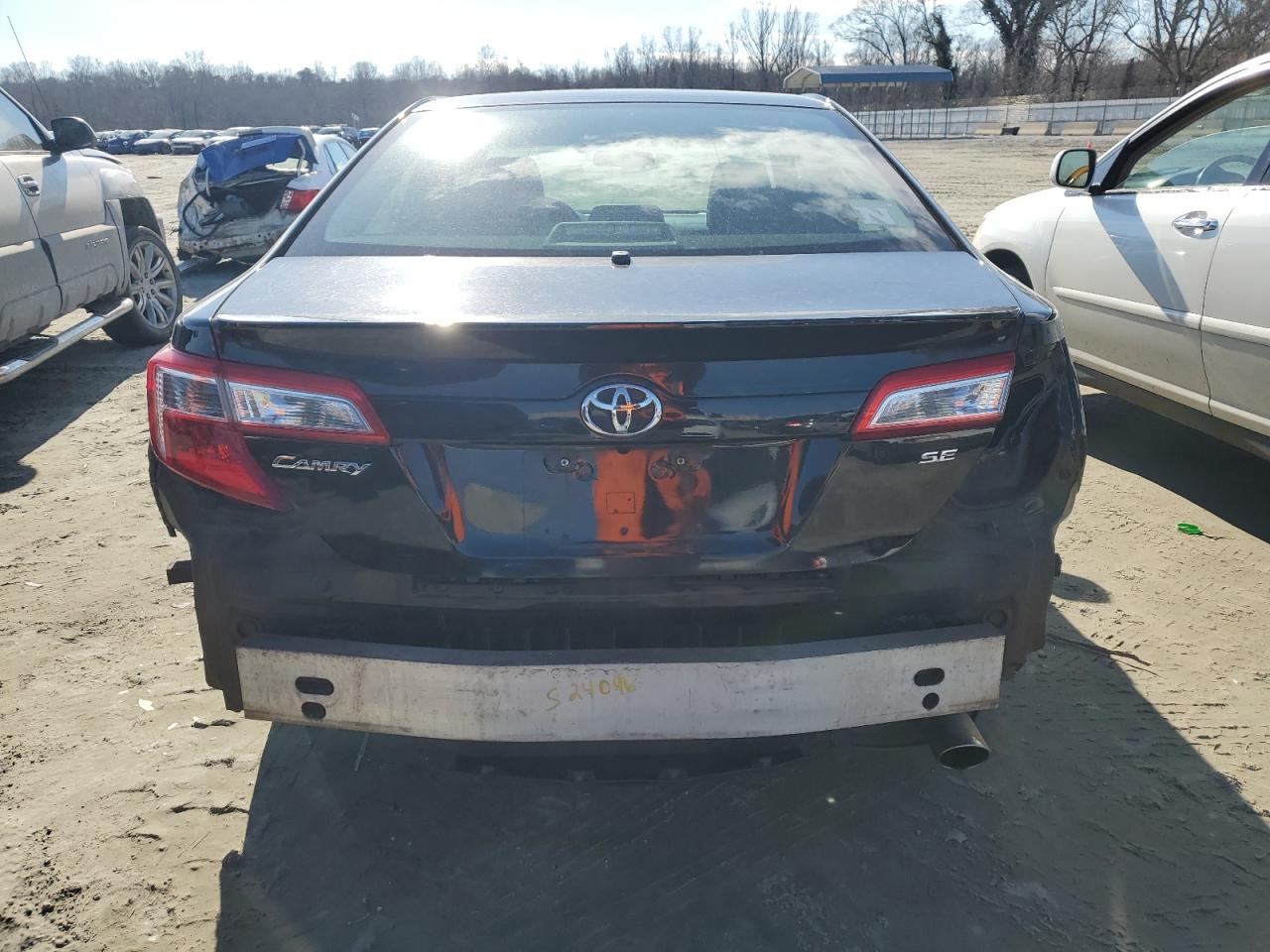 2013 Toyota Camry - Image 6