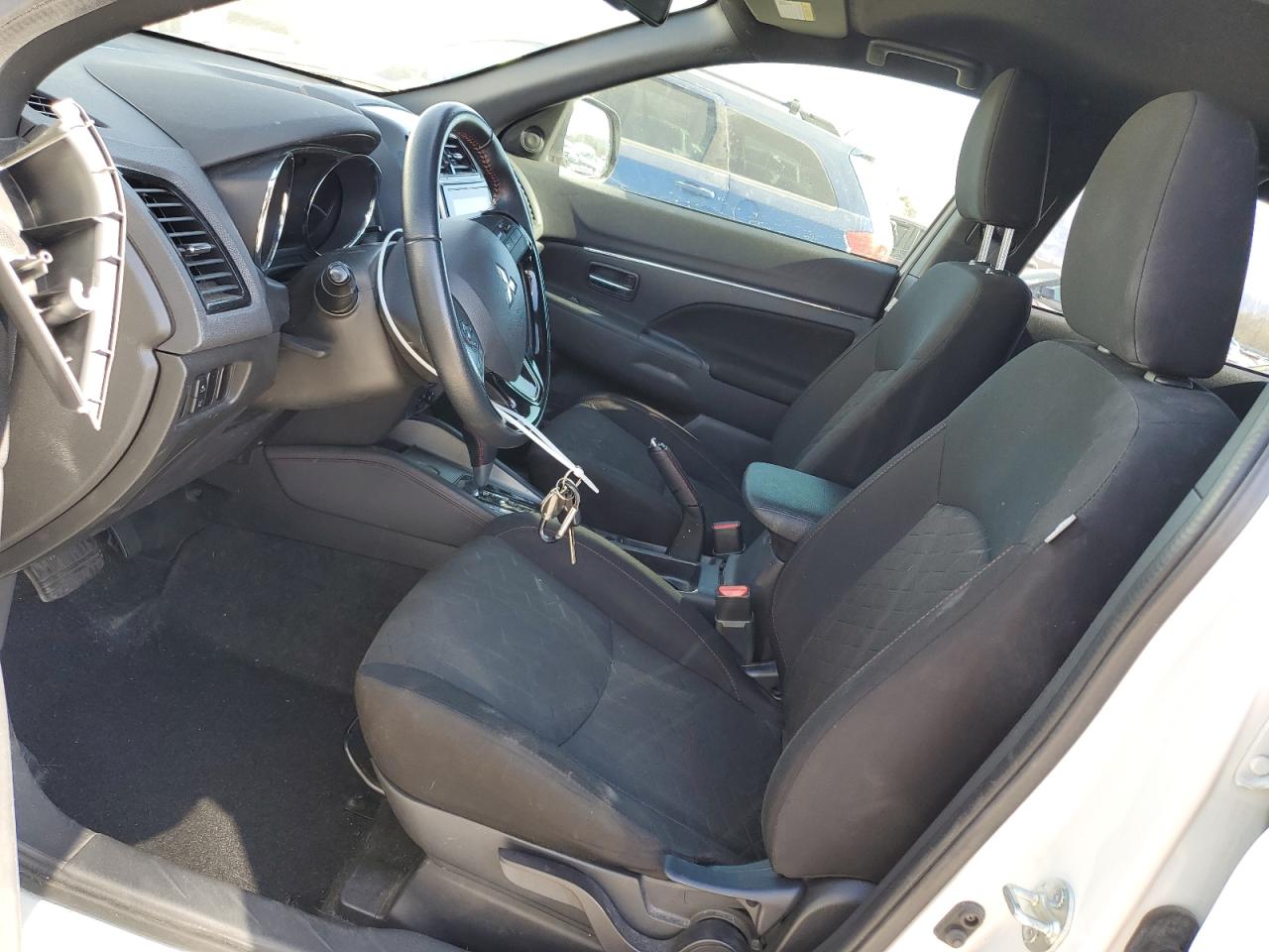 2021 Mitsubishi Outlander - Image 7