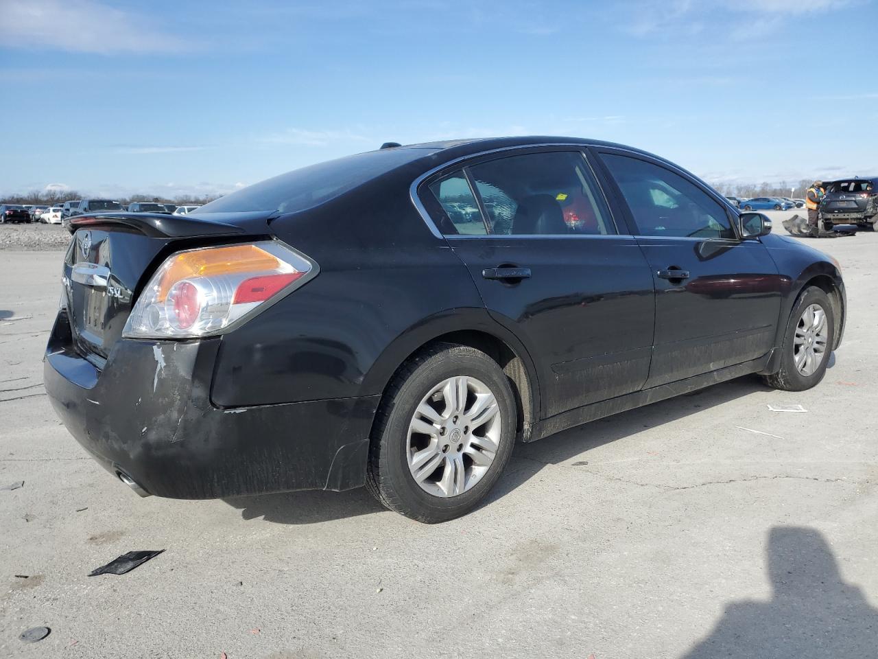 2011 Nissan Altima - Image 3