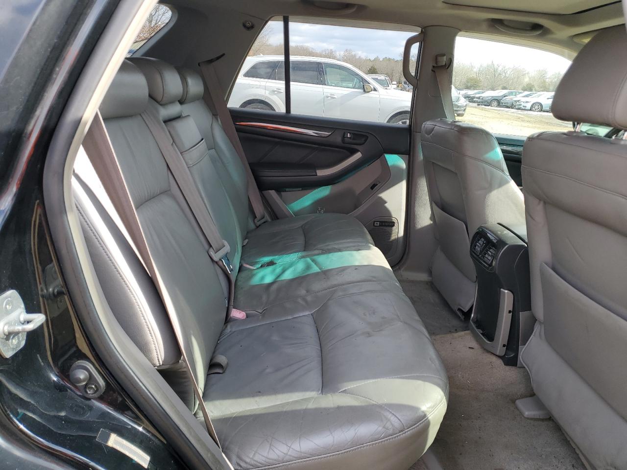 2003 Toyota 4Runner - Image 11