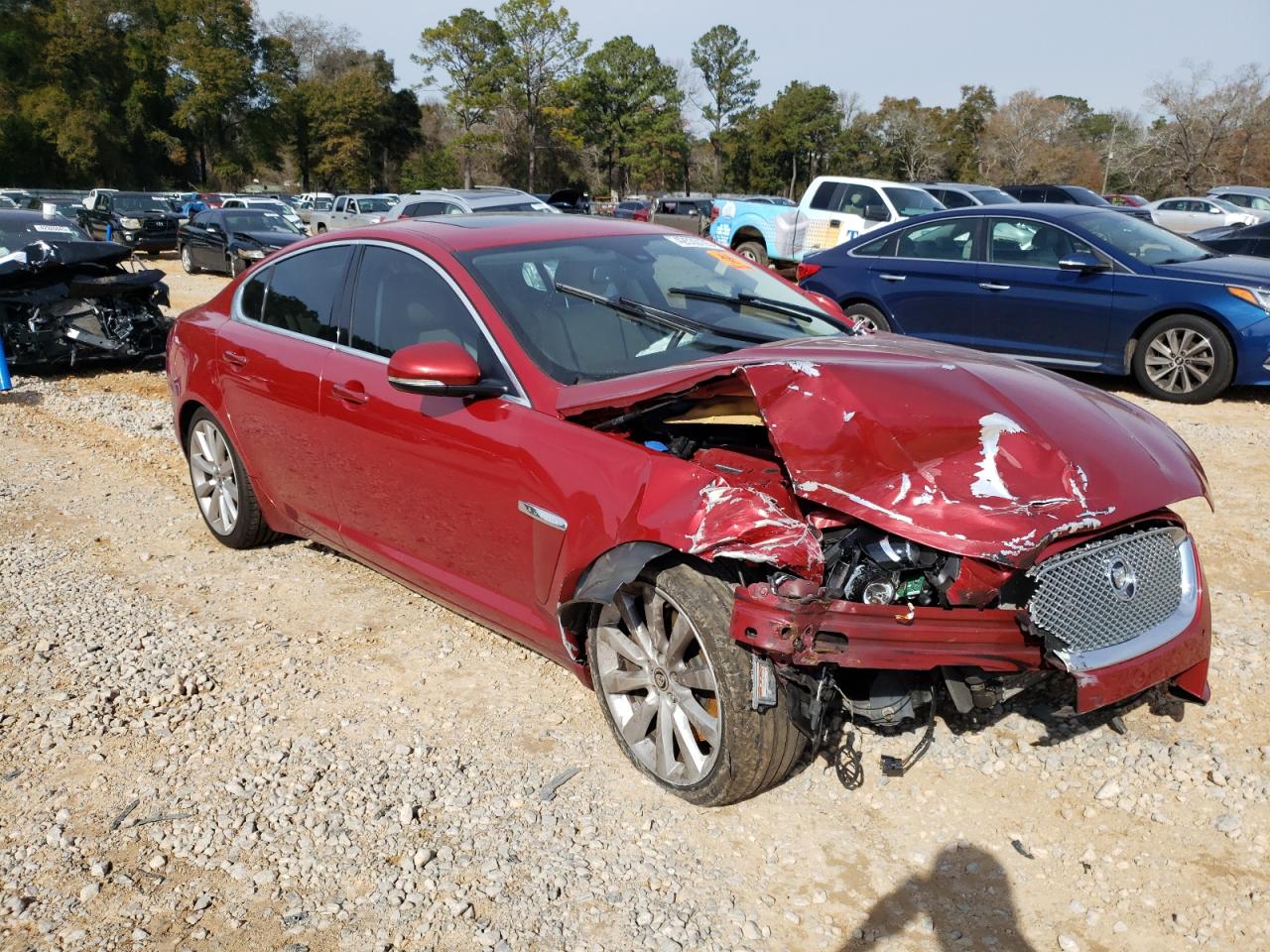 2013 Jaguar XF - Image 4