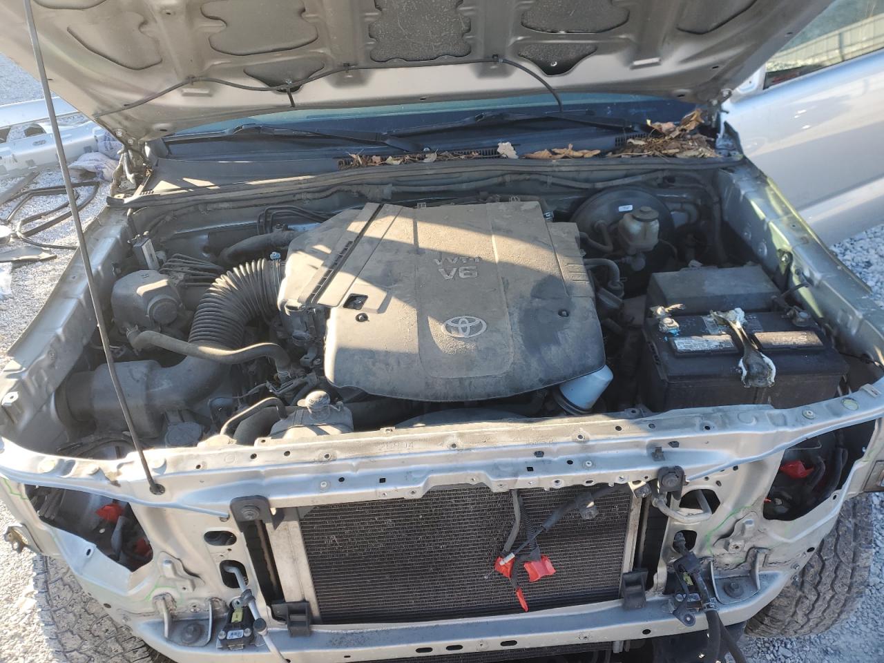 2012 Toyota Tacoma - Image 13