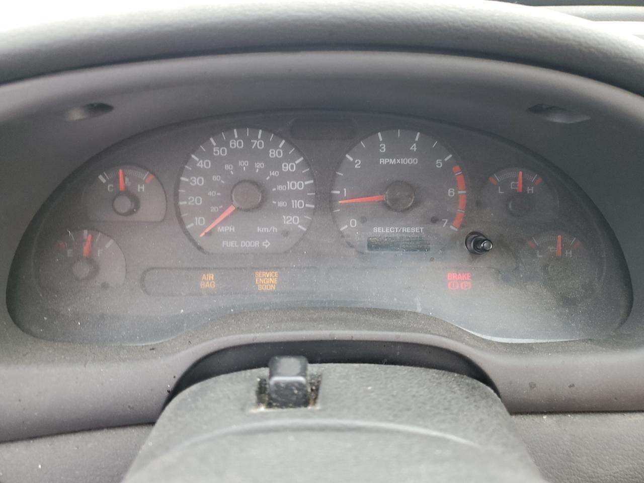 2002 Ford Mustang - Image 9