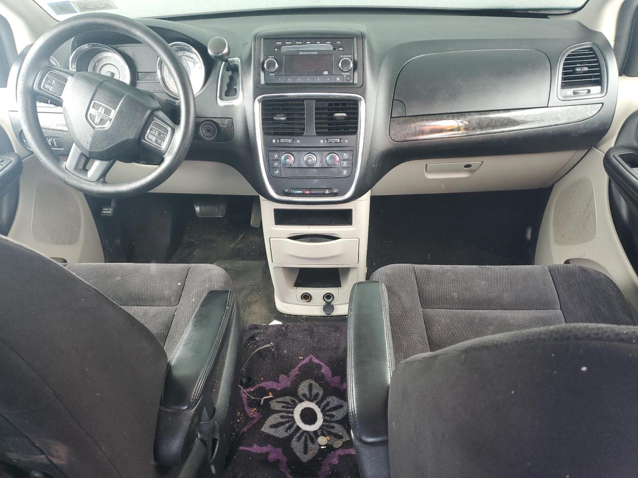 2014 Dodge Caravan - Image 8