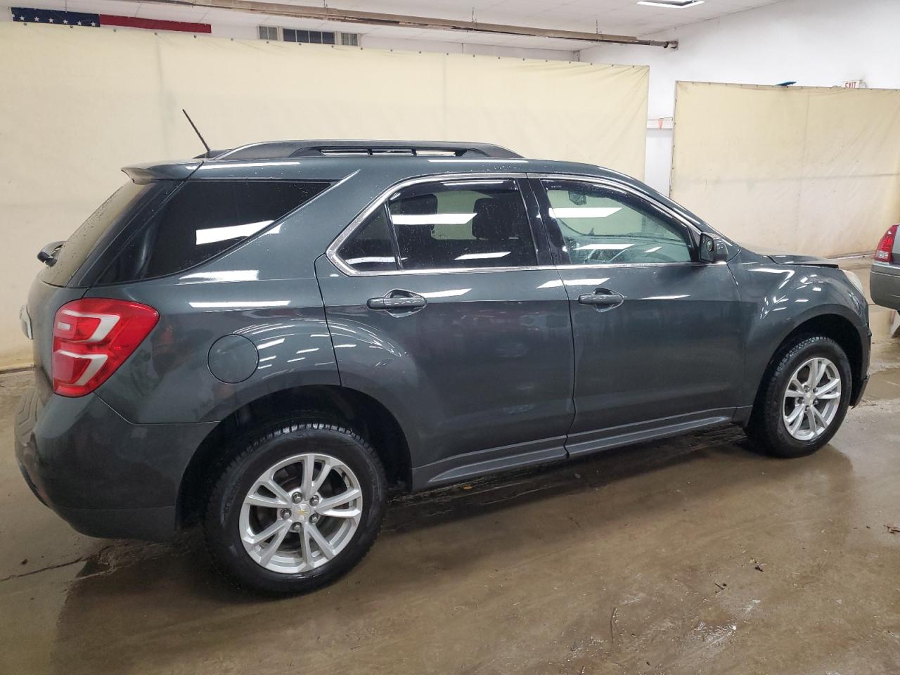 2017 Chevrolet Equinox - Image 3