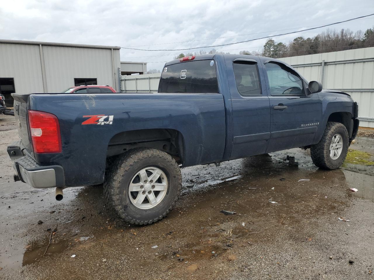 2008 Chevrolet Silverado - Image 3