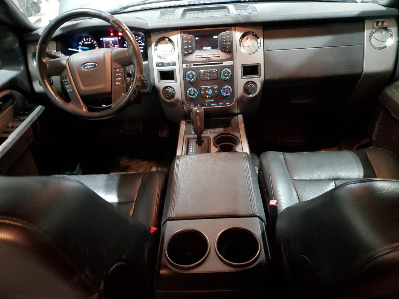 2015 Ford Expedition - Image 8