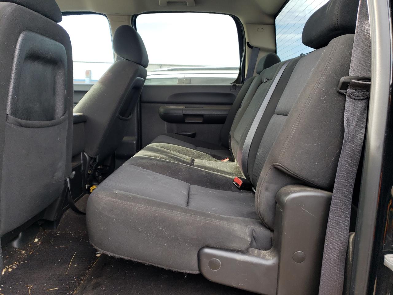 2011 Chevrolet Silverado - Image 10
