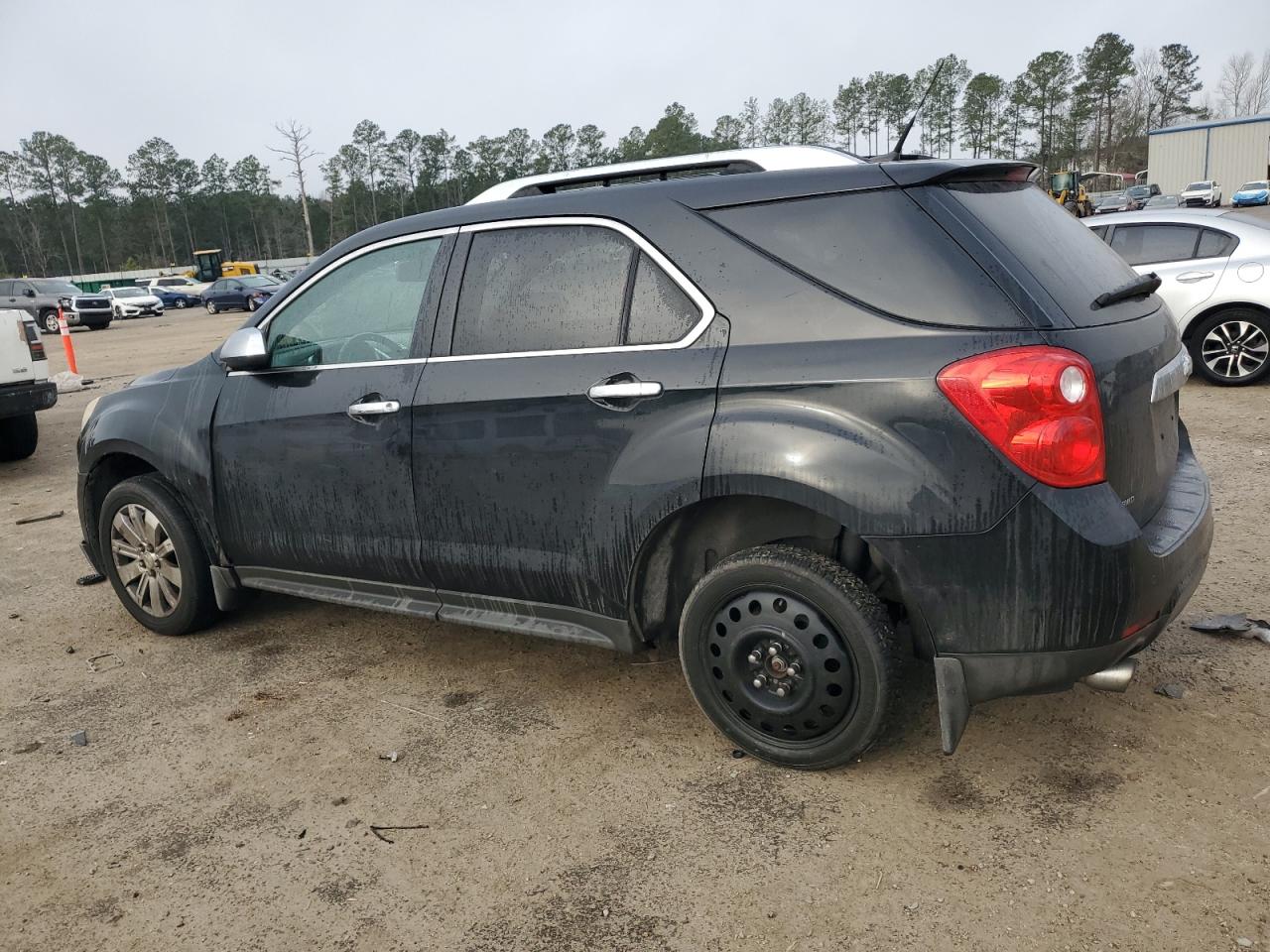 2011 Chevrolet Equinox - Image 2
