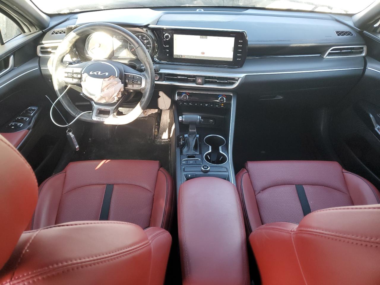 2023 Kia K5 - Image 8