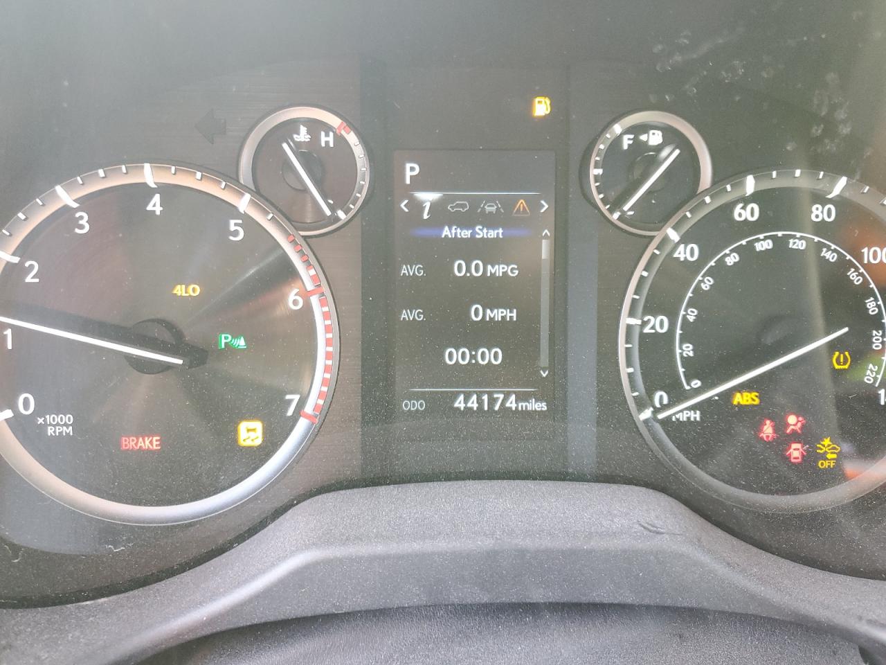 2021 Lexus GX - Image 9