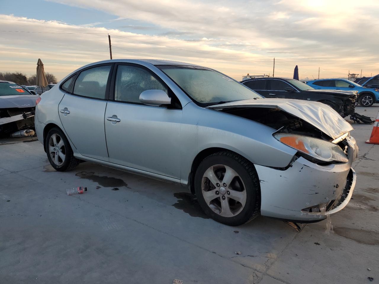 2010 Hyundai Elantra - Image 4