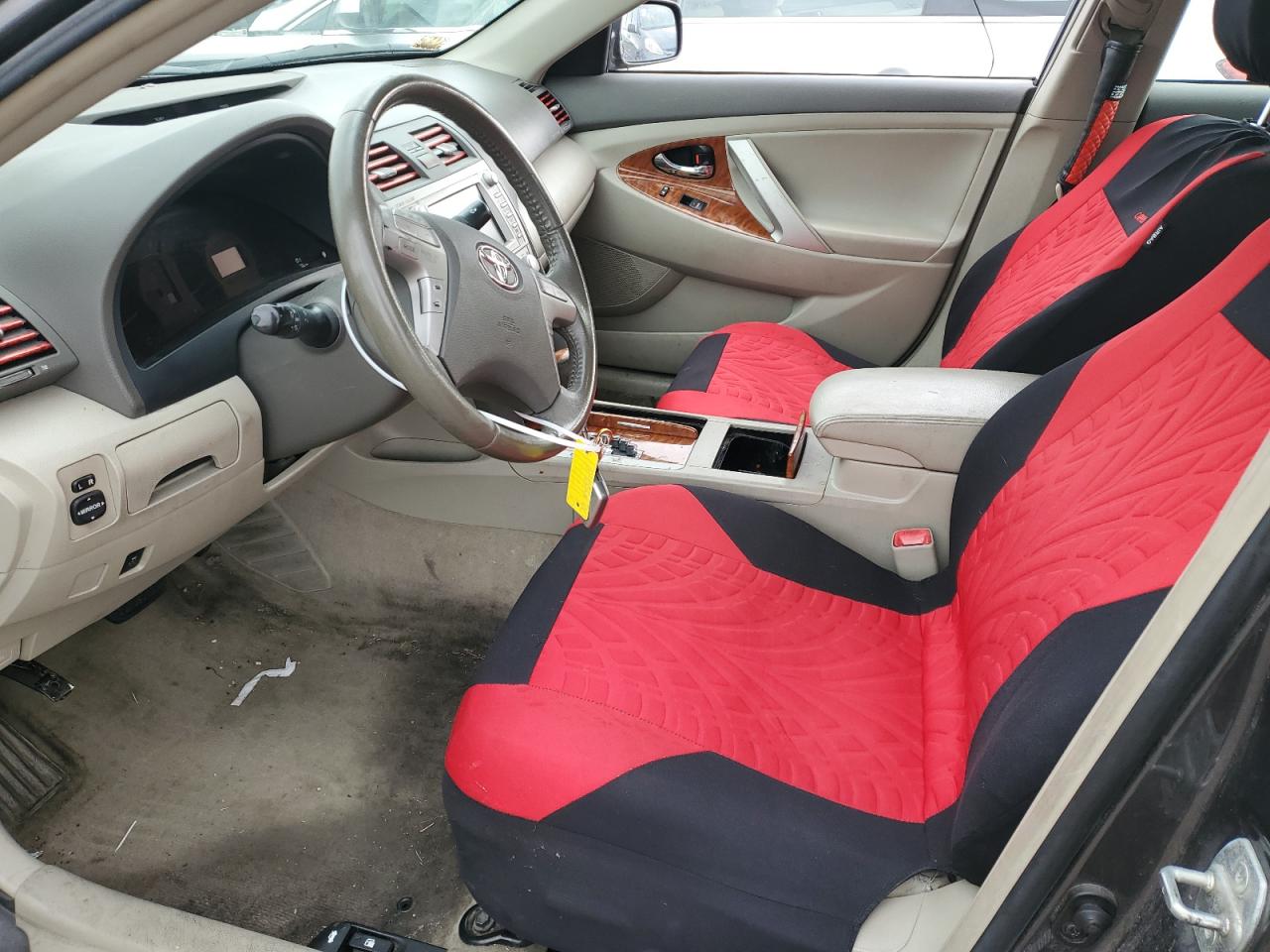 2010 Toyota Camry - Image 7