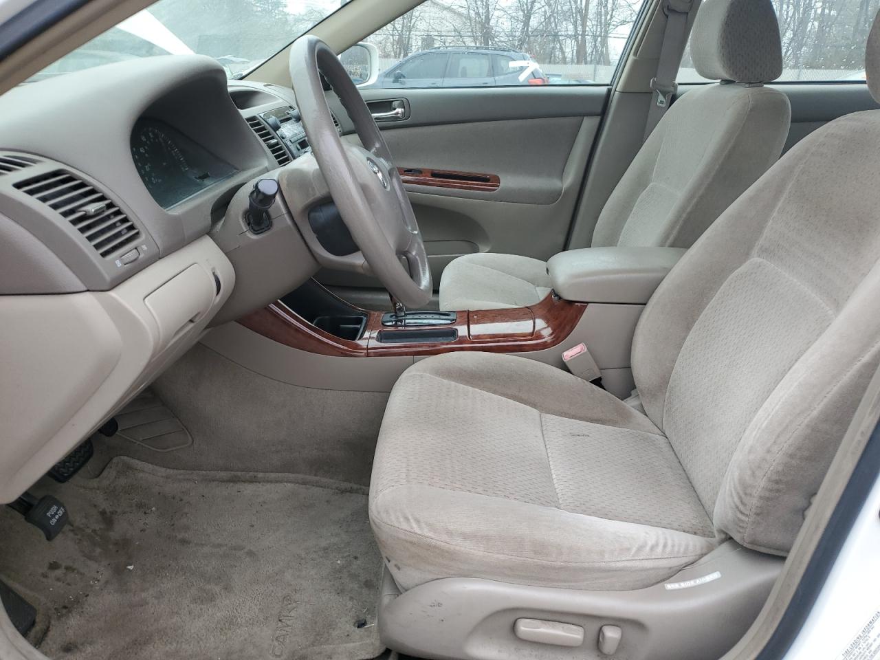 2003 Toyota Camry Le VIN: T1BE30K23U252113 Lot: 42751705