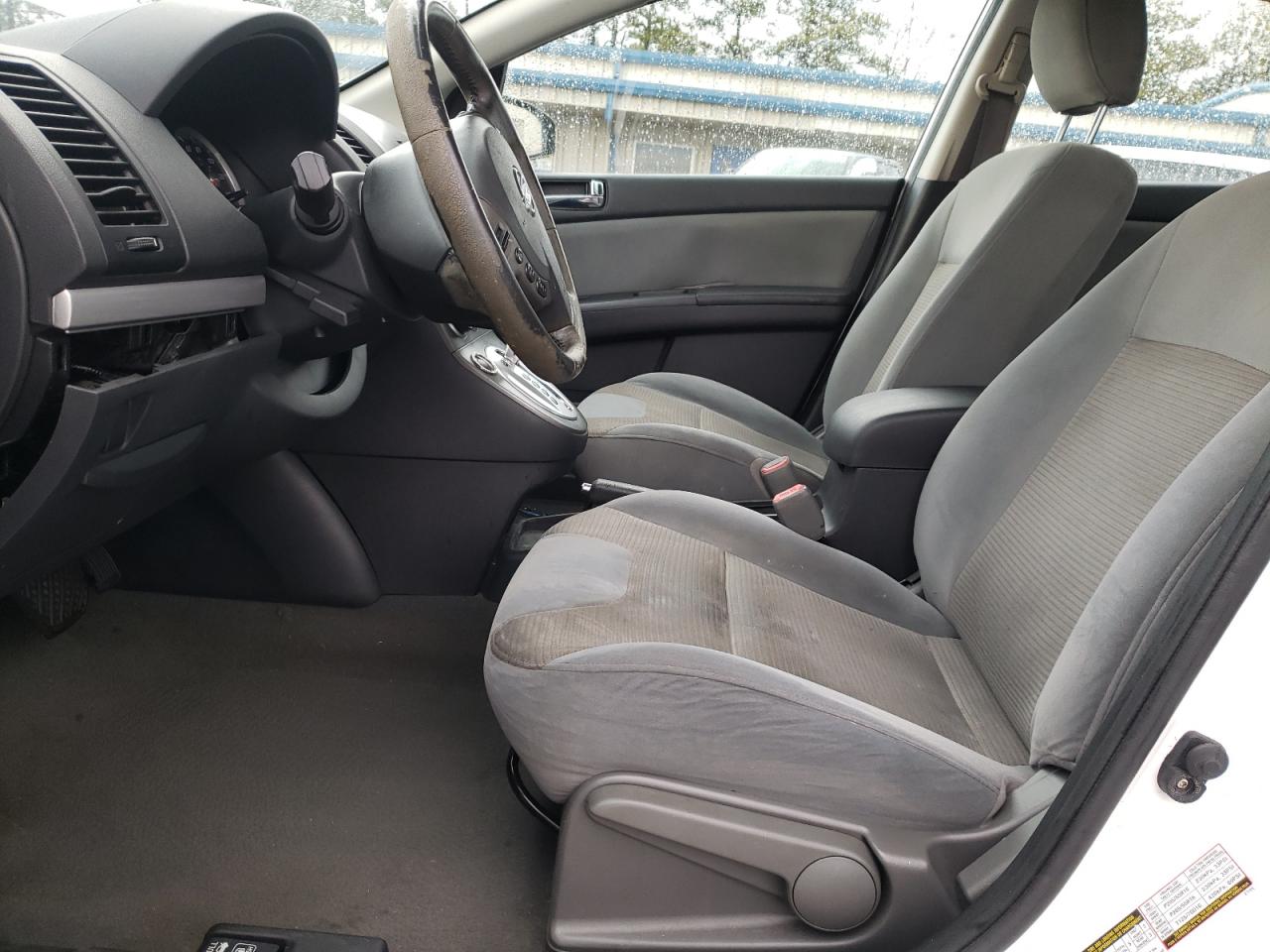 2010 Nissan Sentra - Image 7