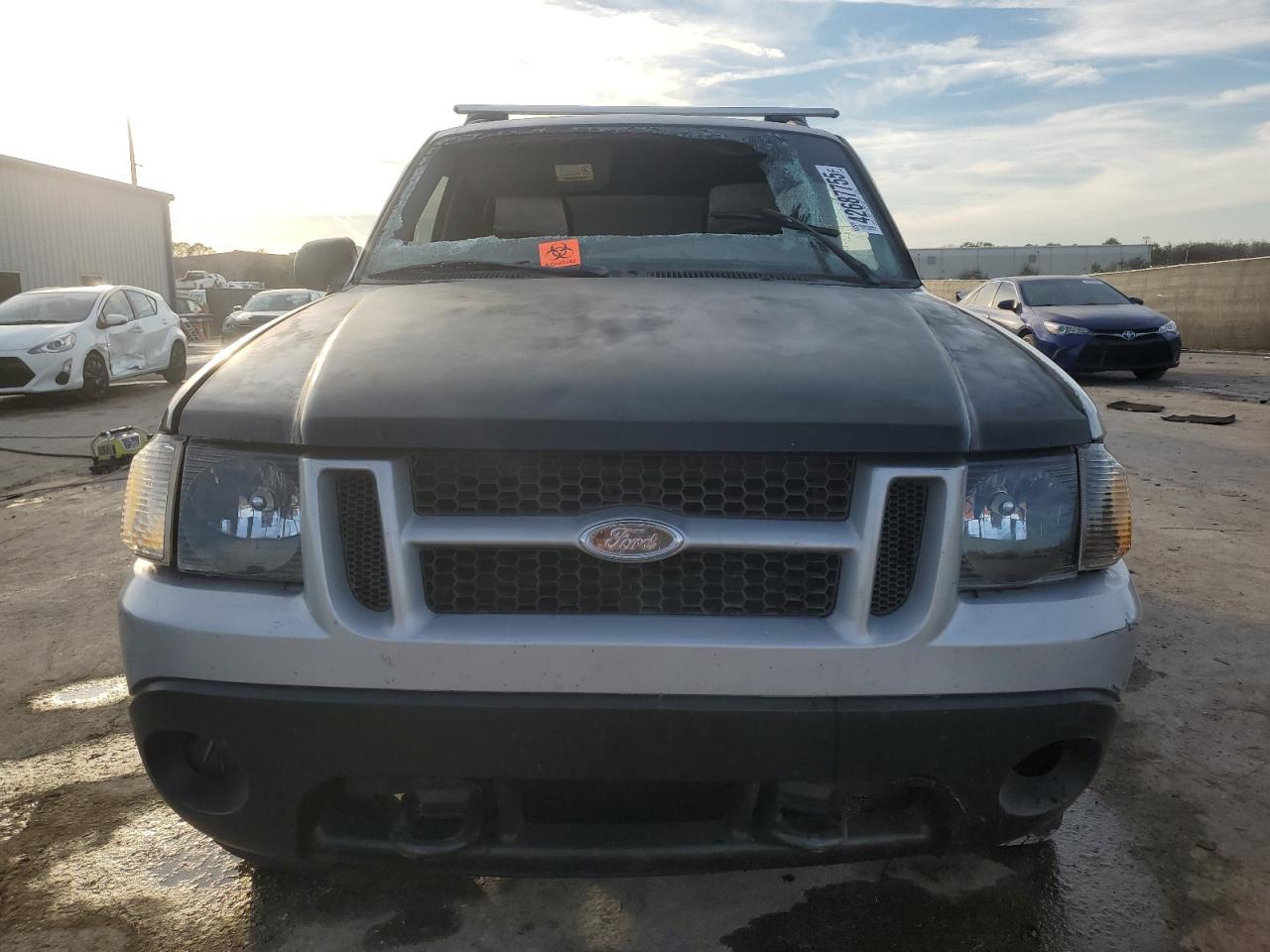 2001 Ford Explorer - Image 5