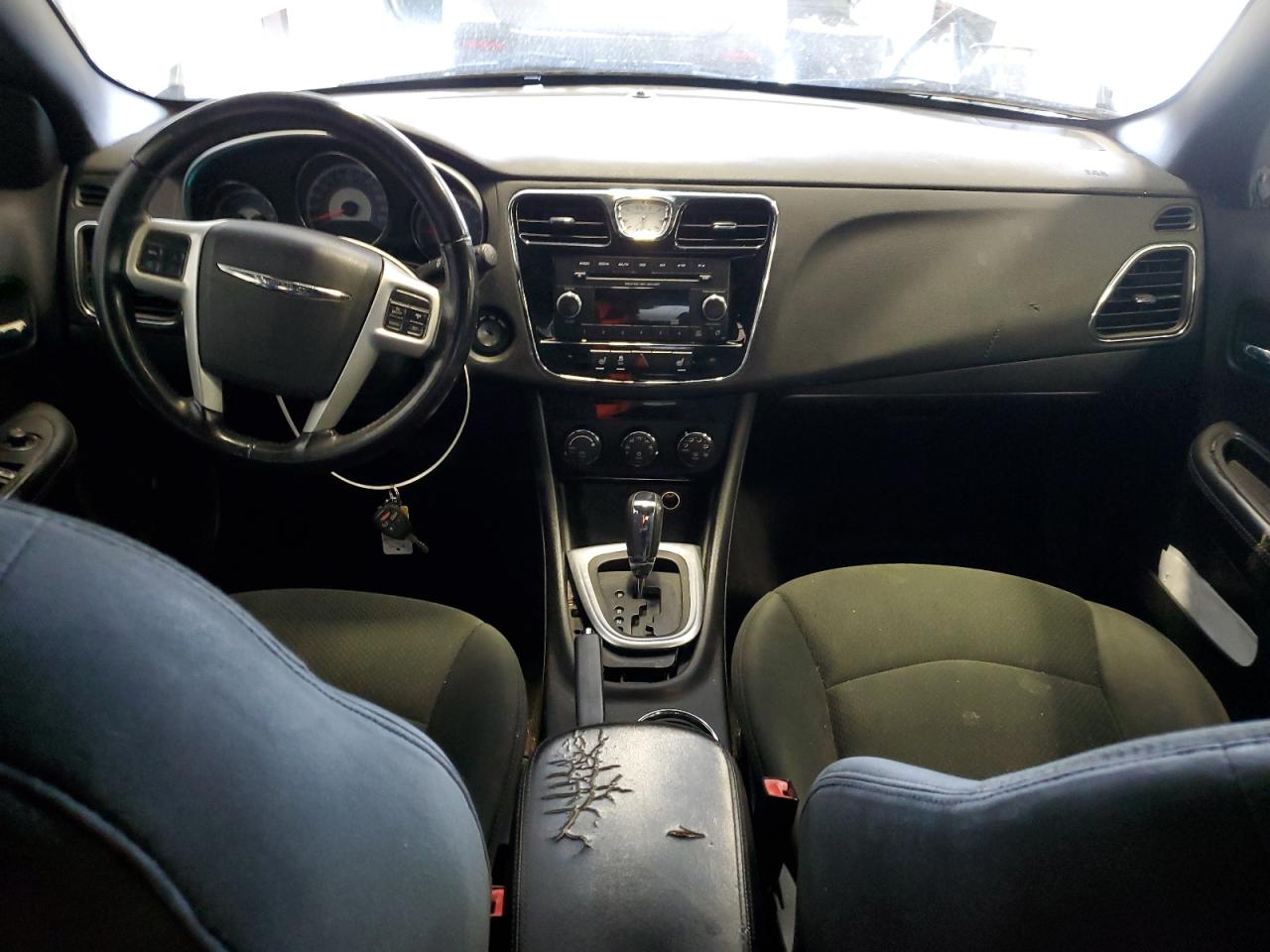 2012 Chrysler 200 - Image 8