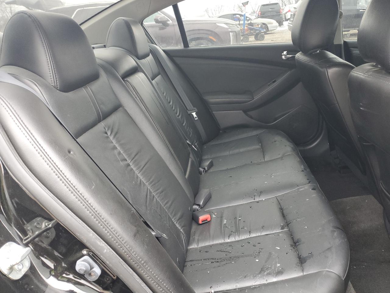 2012 Nissan Altima - Image 11
