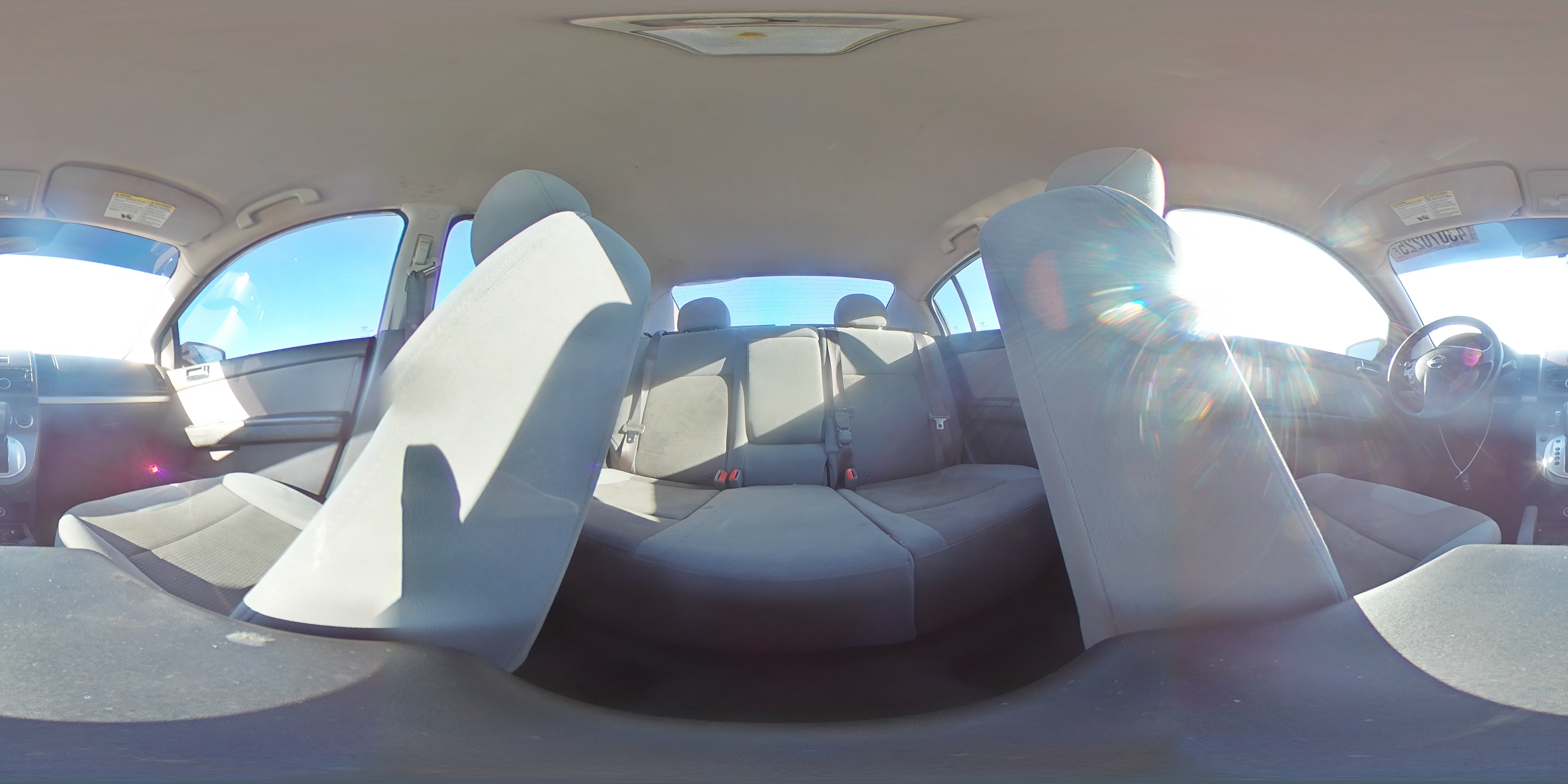 2010 Nissan Sentra - Image 12