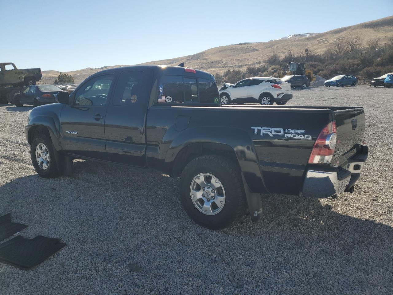 2014 Toyota Tacoma - Image 2