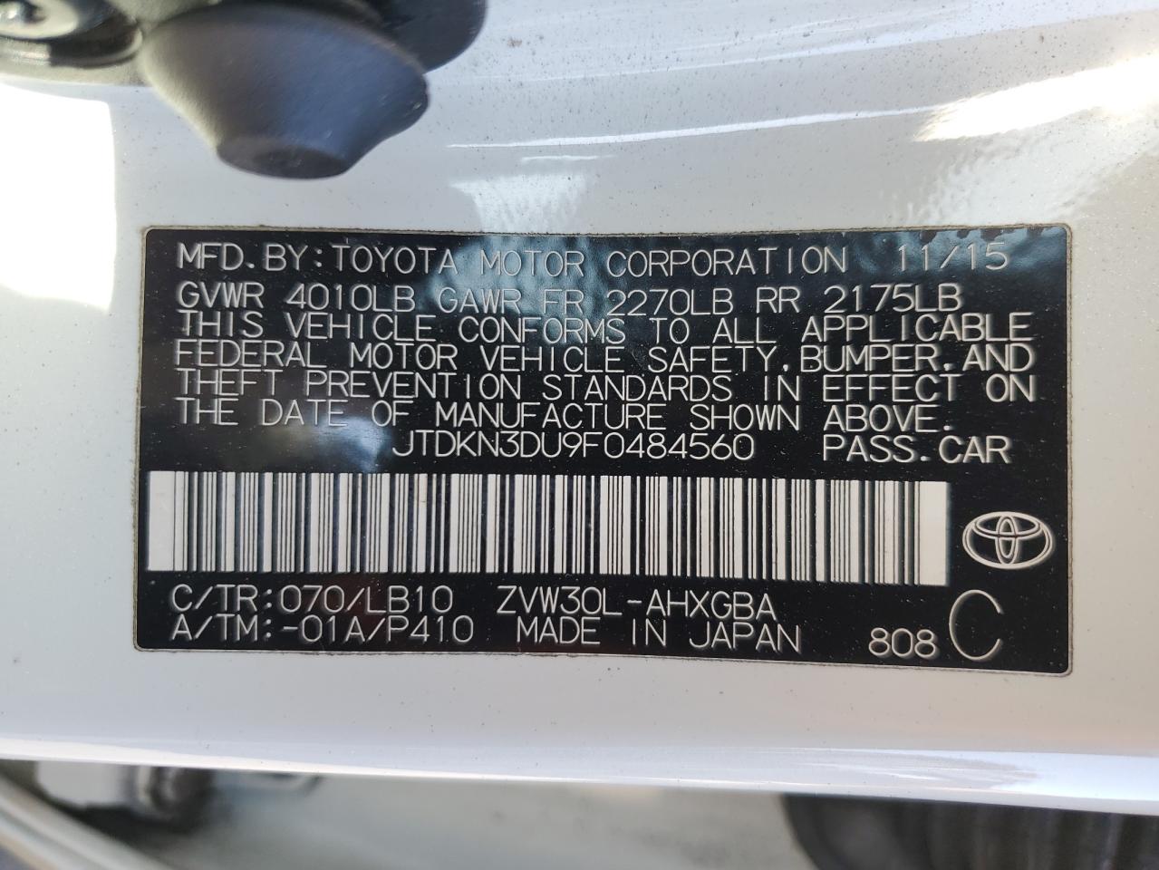 2015 Toyota Prius - Image 12